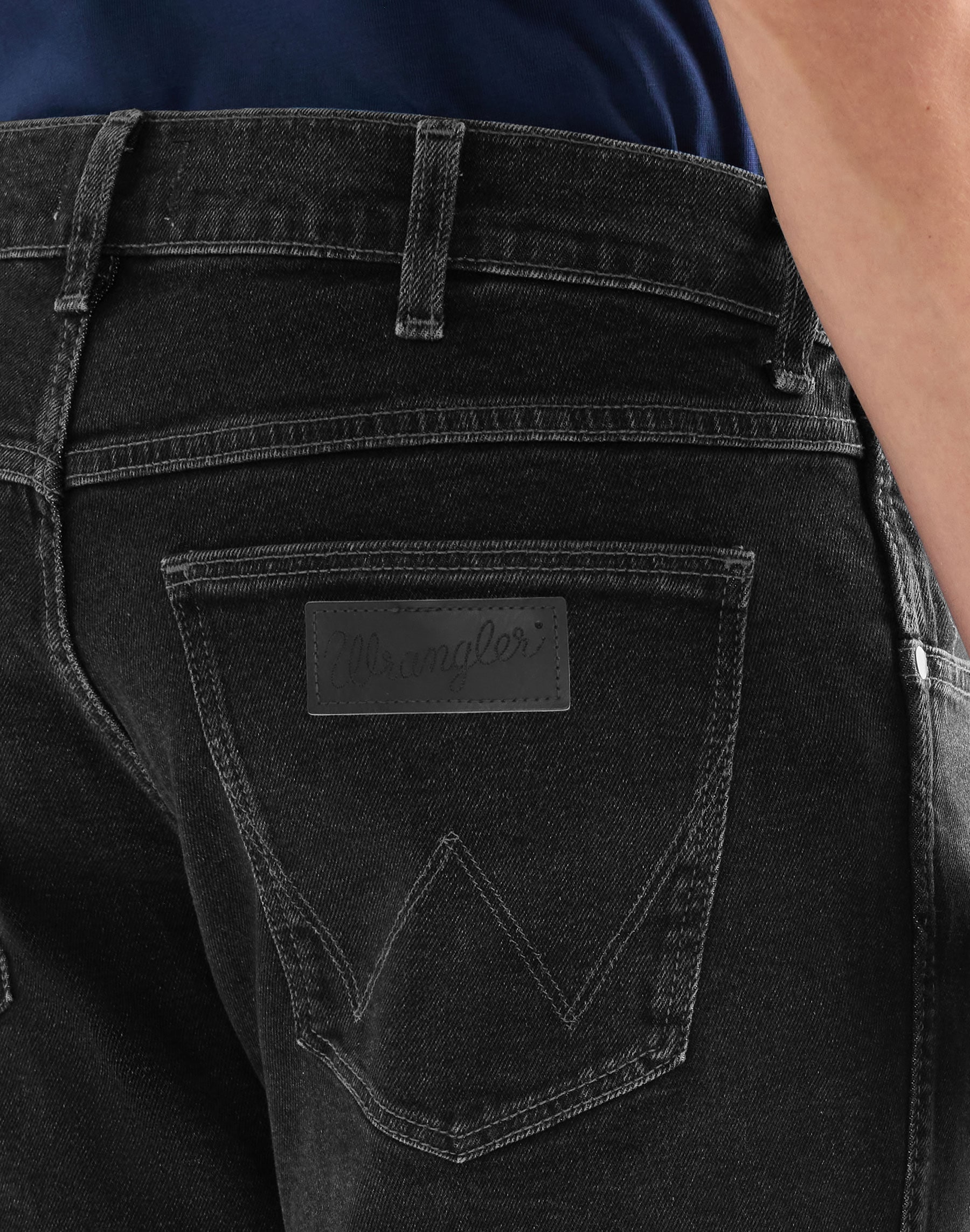 Wrangler Bootcut-Jeans »Foundation« Bootcut fit