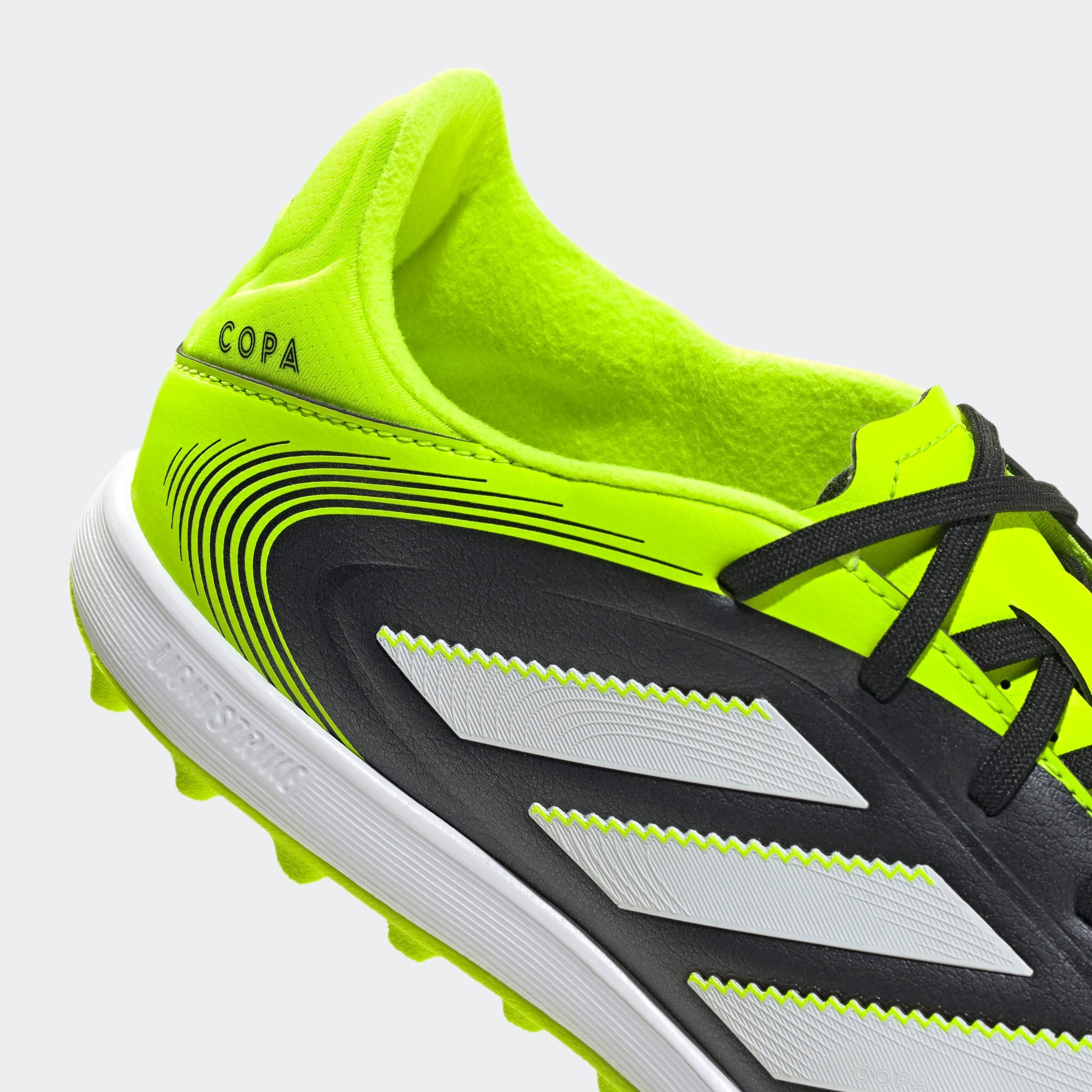 adidas Performance Fussballschuh »COPA PURE 3 LEAGUE KUNSTRASEN E«, geeignet für harte Untergründe Asche und Kunstrasen