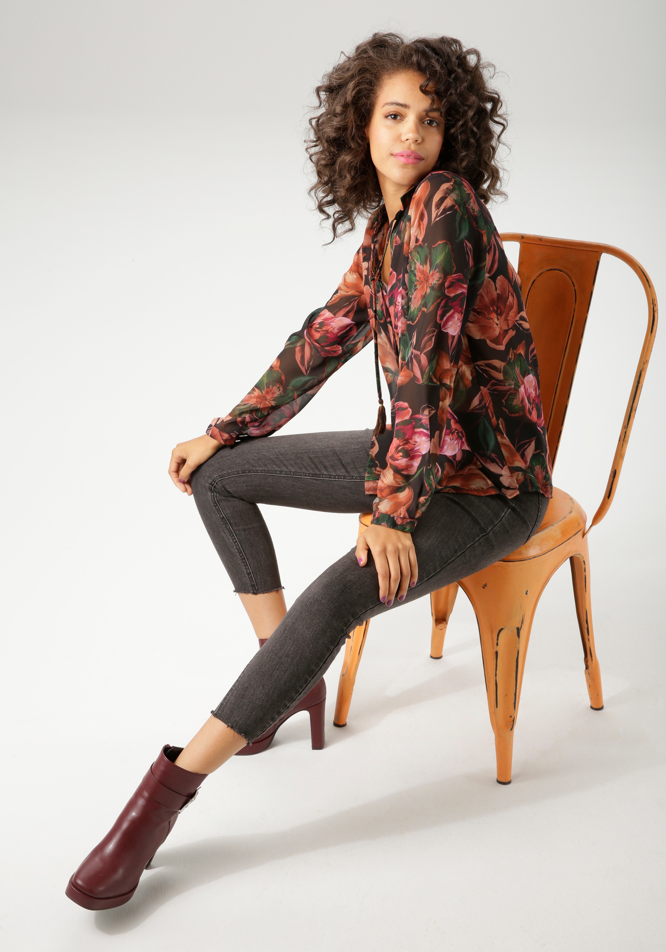 Aniston CASUAL Hemdbluse, mit kunstvollem, grossflächigen Blüten bedruckt - NEUE KOLLEKTION