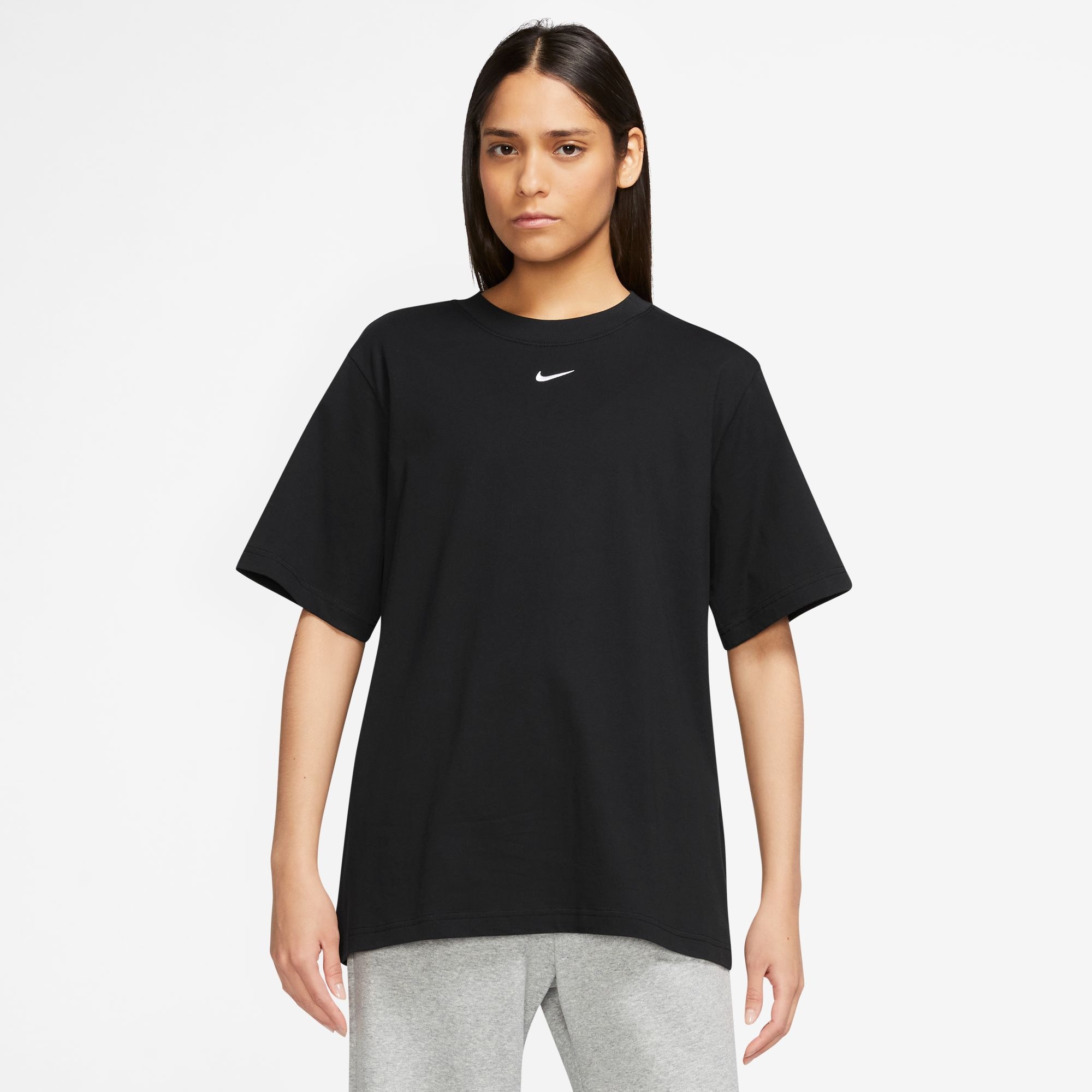 ♕ Nike Sportswear T-Shirt »WOMEN'S T-SHIRT« versandkostenfrei bestellen