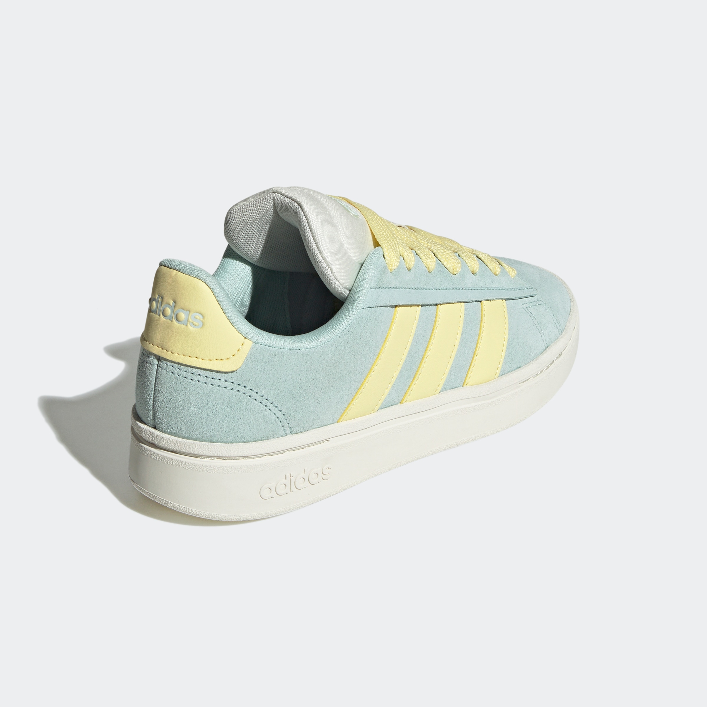 adidas Sportswear Sneaker »GRAND COURT ALPHA«, Design inspiriert vom adidas Campus 00