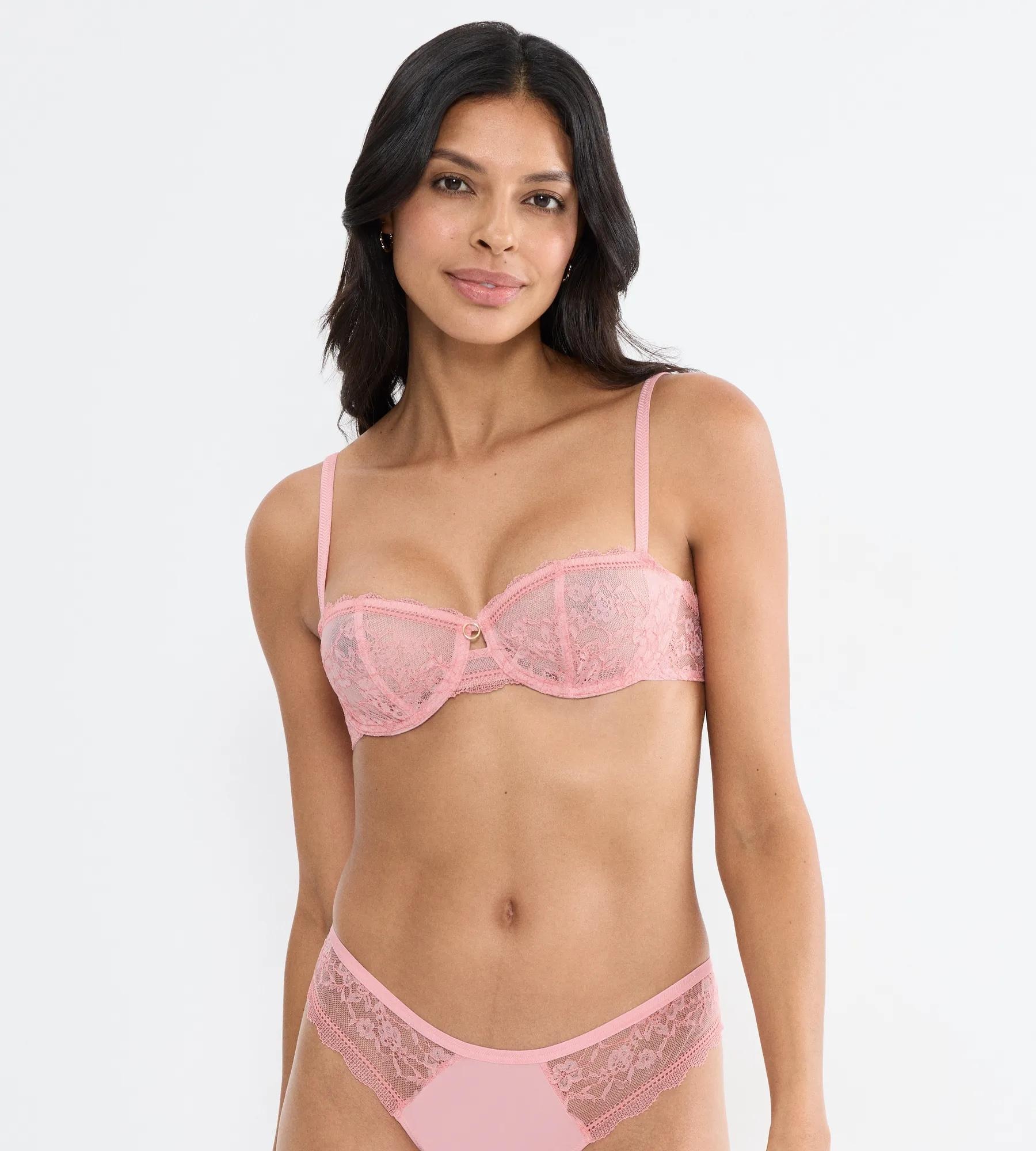 Triumph Soutien-gorge balconnet »Comfort Allure« armature confortable, bretelles décorées, pointe, douce