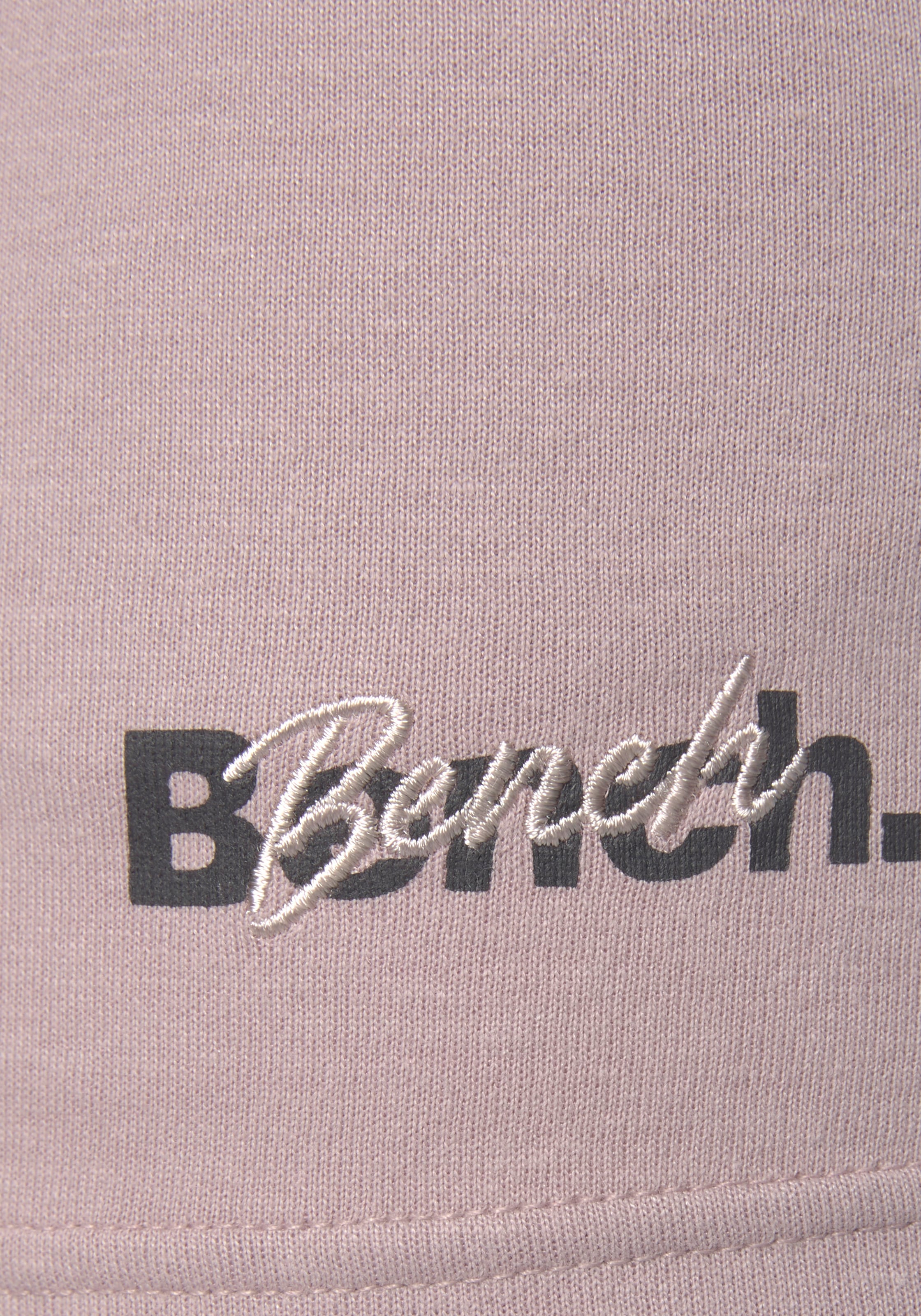 Bench. Loungewear Shorts, mit Logodruck und Stickerei