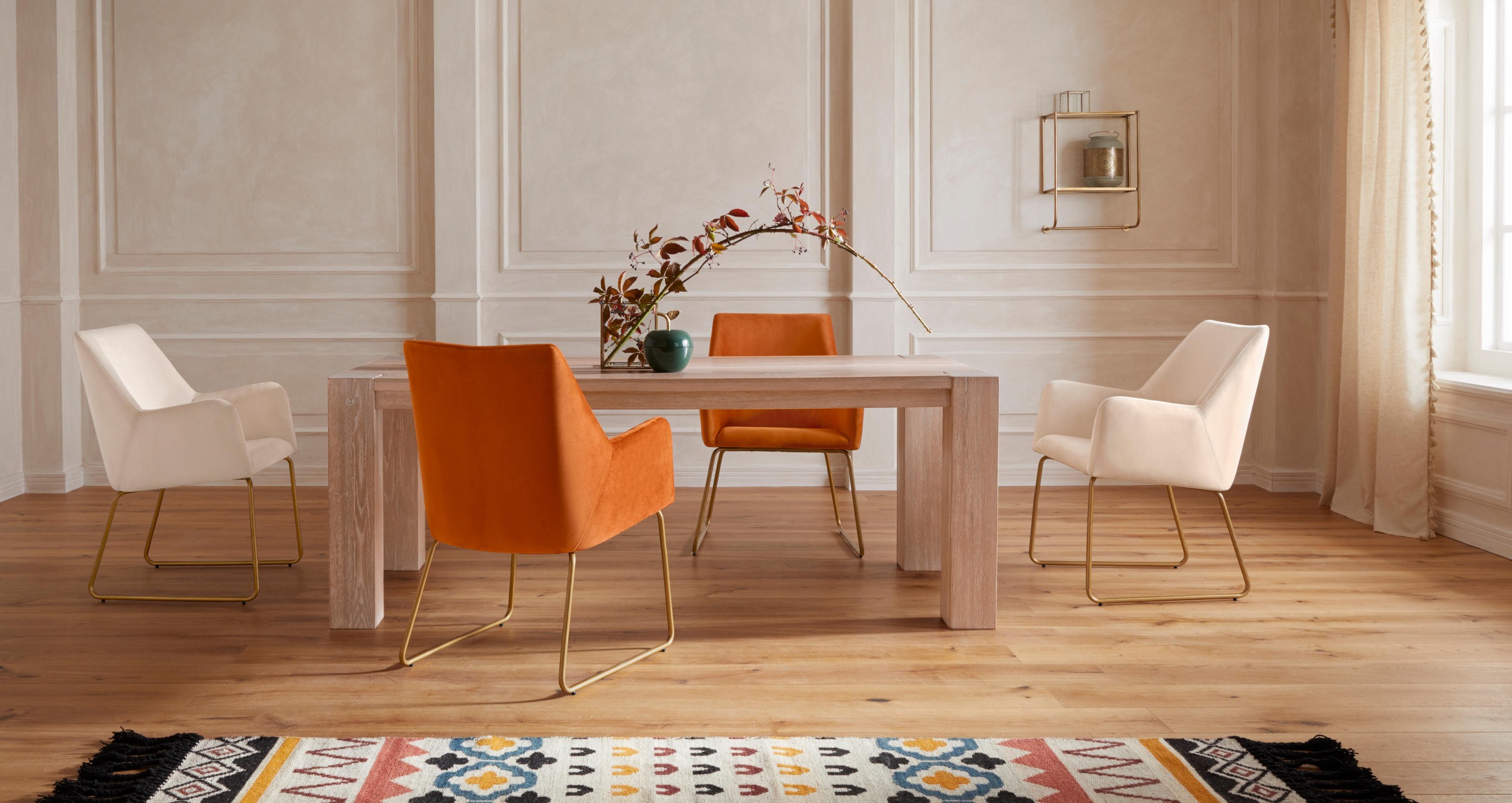 Image of Guido Maria Kretschmer Home&Living Esstisch »Sevran«, aus massiver Wildeiche, in unterschiedlichen Tischbreiten und zwei Farbvarianten bei Ackermann Versand Schweiz