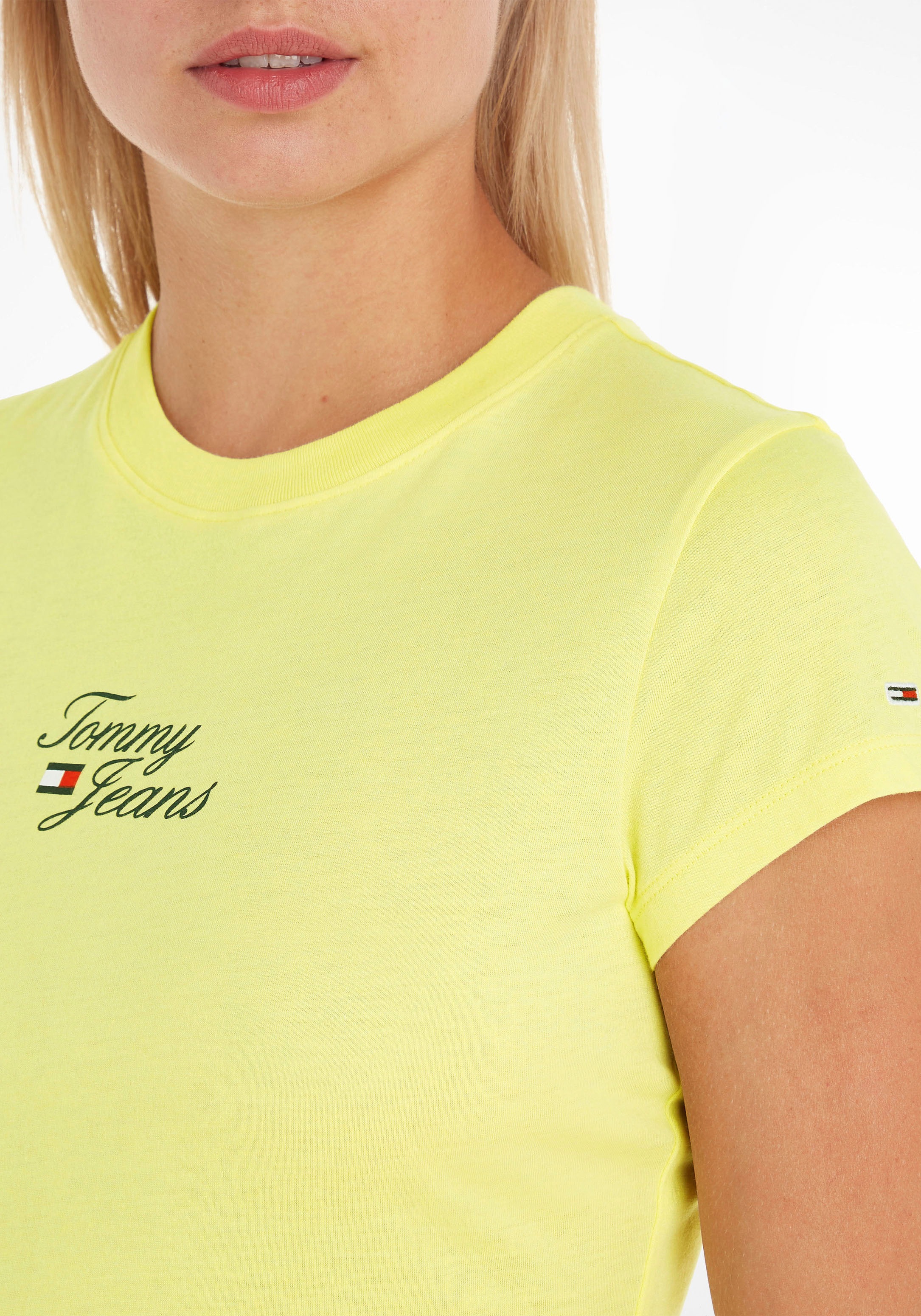 ♕ Tommy Jeans stylisches Damen-T-Shirt T-Shirt BBY auf Logodruck versandkostenfrei 1 LOGO und ESSENTIAL SS«, trendiges mit »TJW