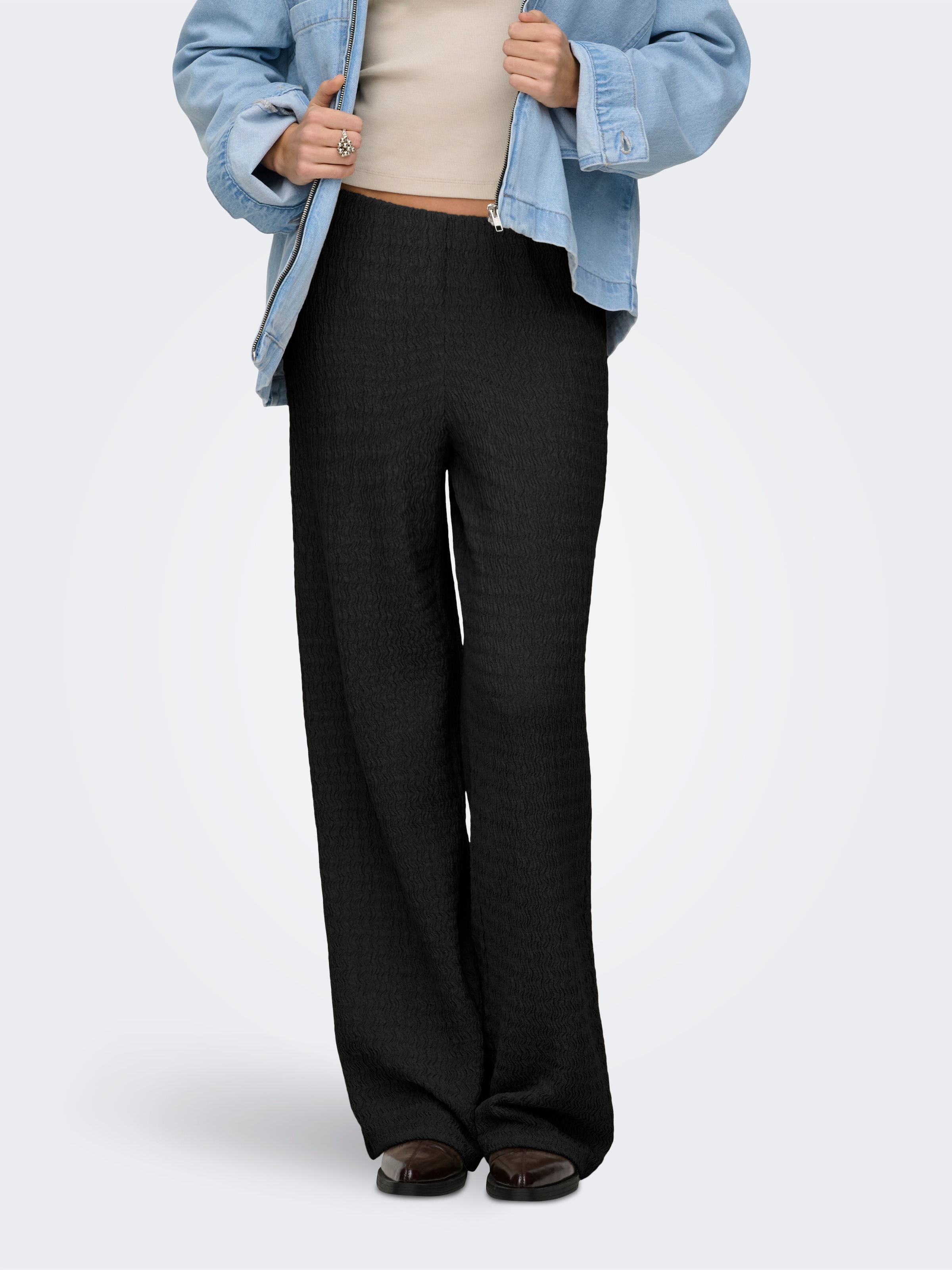 ONLY Pantalon à enfiler »ONLILSE PANT STRUCTURE JRS NOOS«  Kunstfaser, regular fit