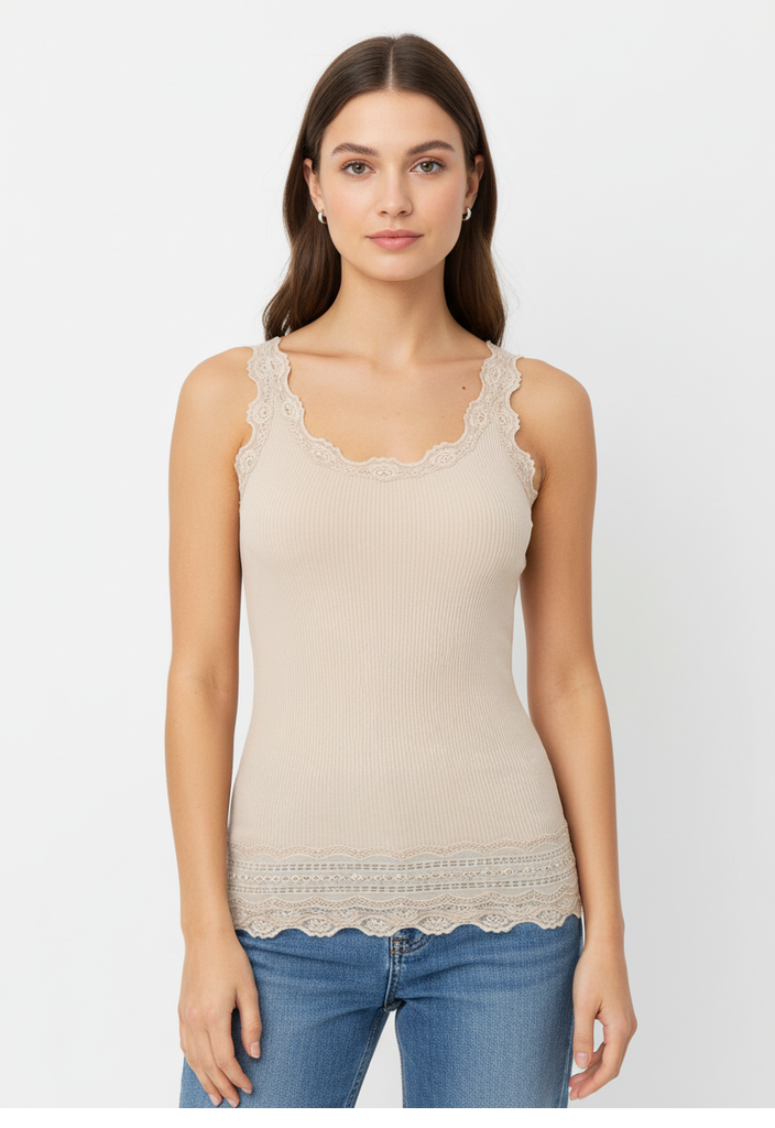 Image of rosemunde Spitzentop "Benita Silk Top Camisole mit Seide" Vintage-Spitze am Ausschnitt, feminin, Rundhalsausschnitt, Seidenmix