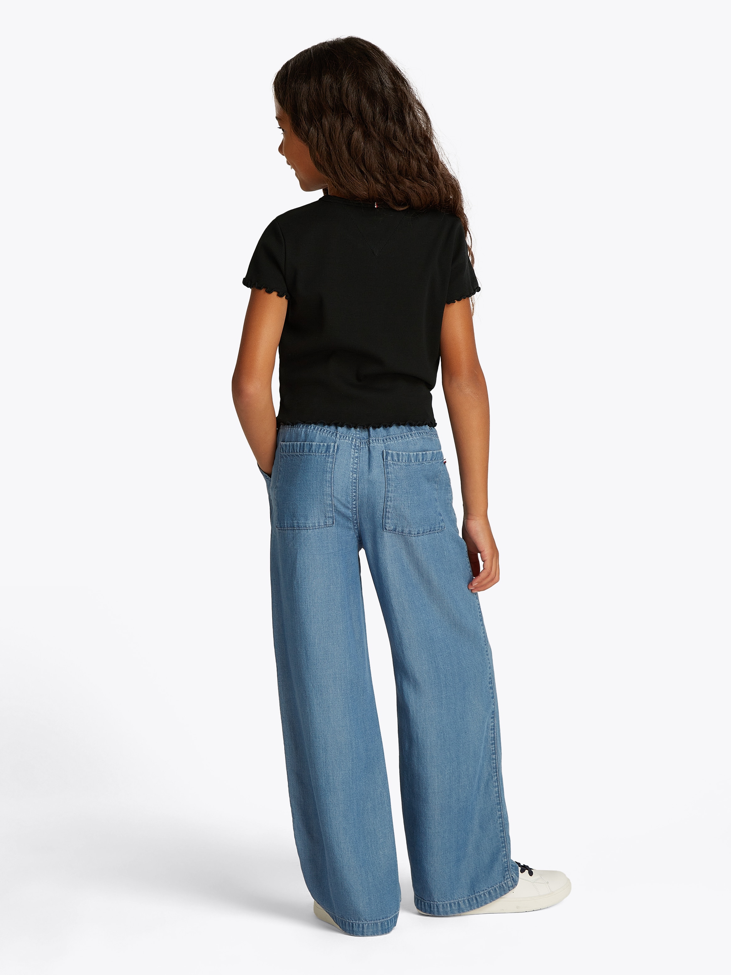 Tommy Hilfiger T-Shirt »ESSENTIAL RIB TOP SS«, mit Logostickerei