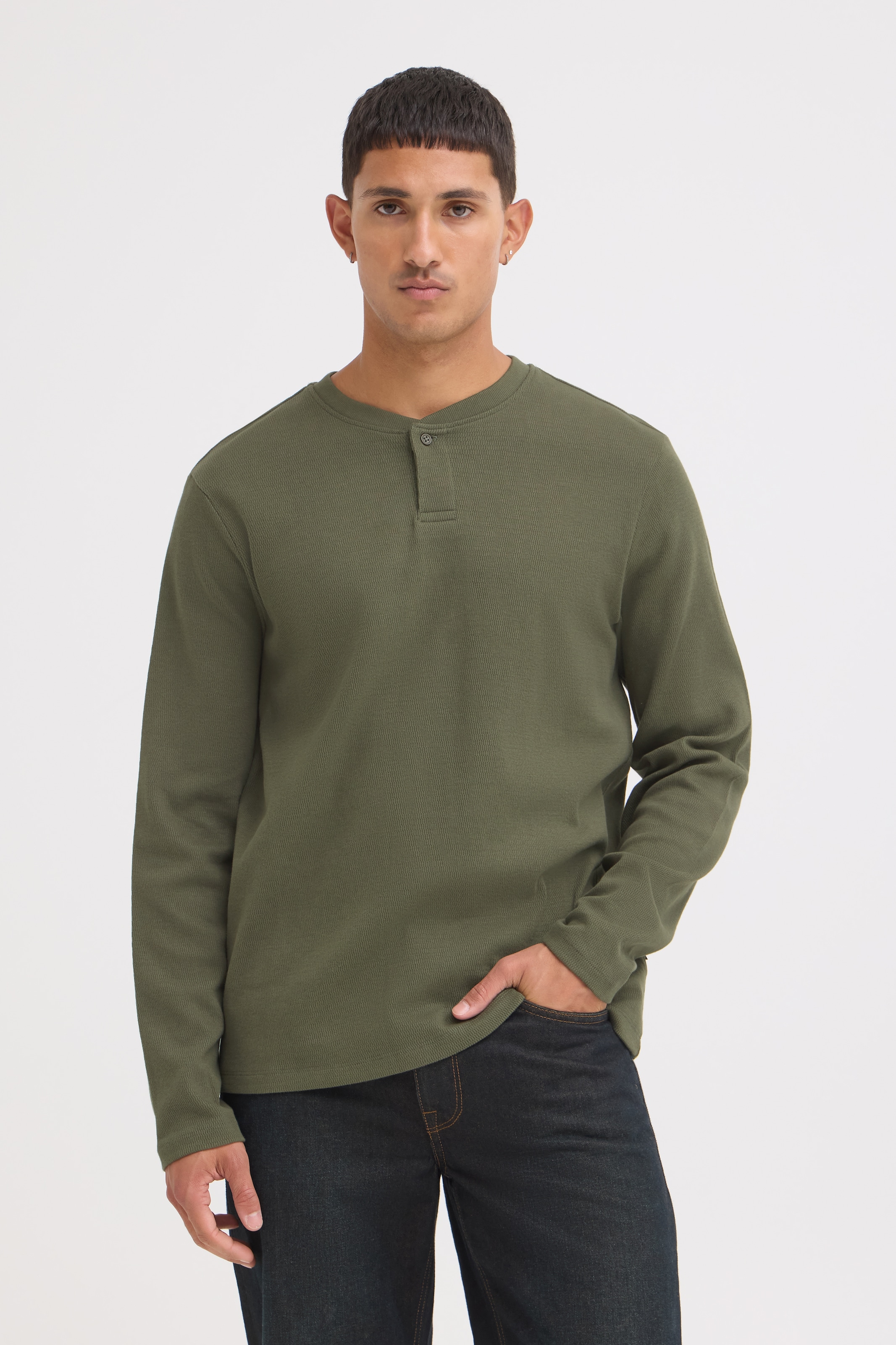 Image of Blend Langarmshirt "BHLEWIS L/S STRUCTURE GD TEE" Baumwollmischung, regular fit