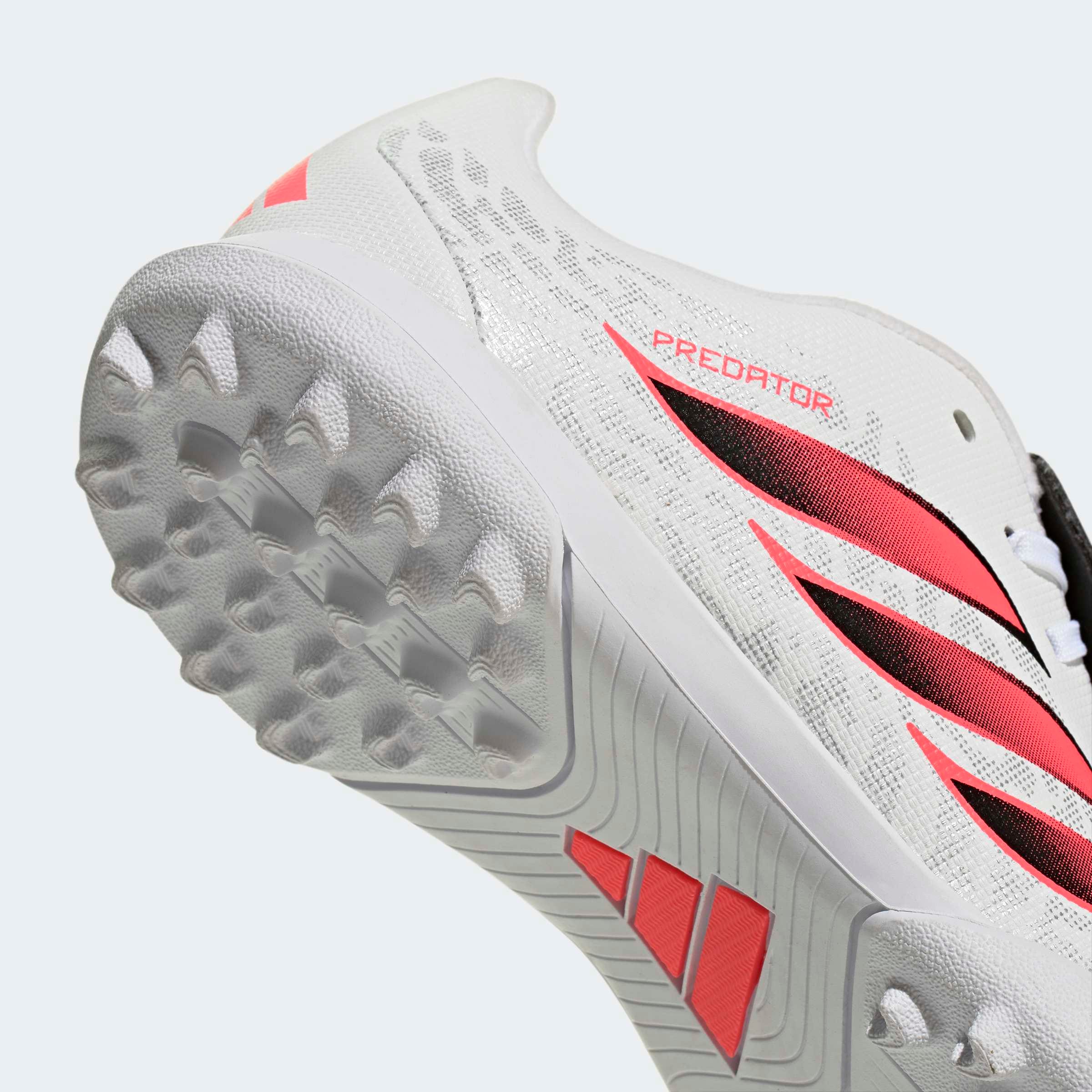 adidas Performance Chaussure de football »PREDATOR CLUB KIDS , HYBRIDRASEN, UMSCHLAGBARE ZUNGE«  pour enfants et adolescents