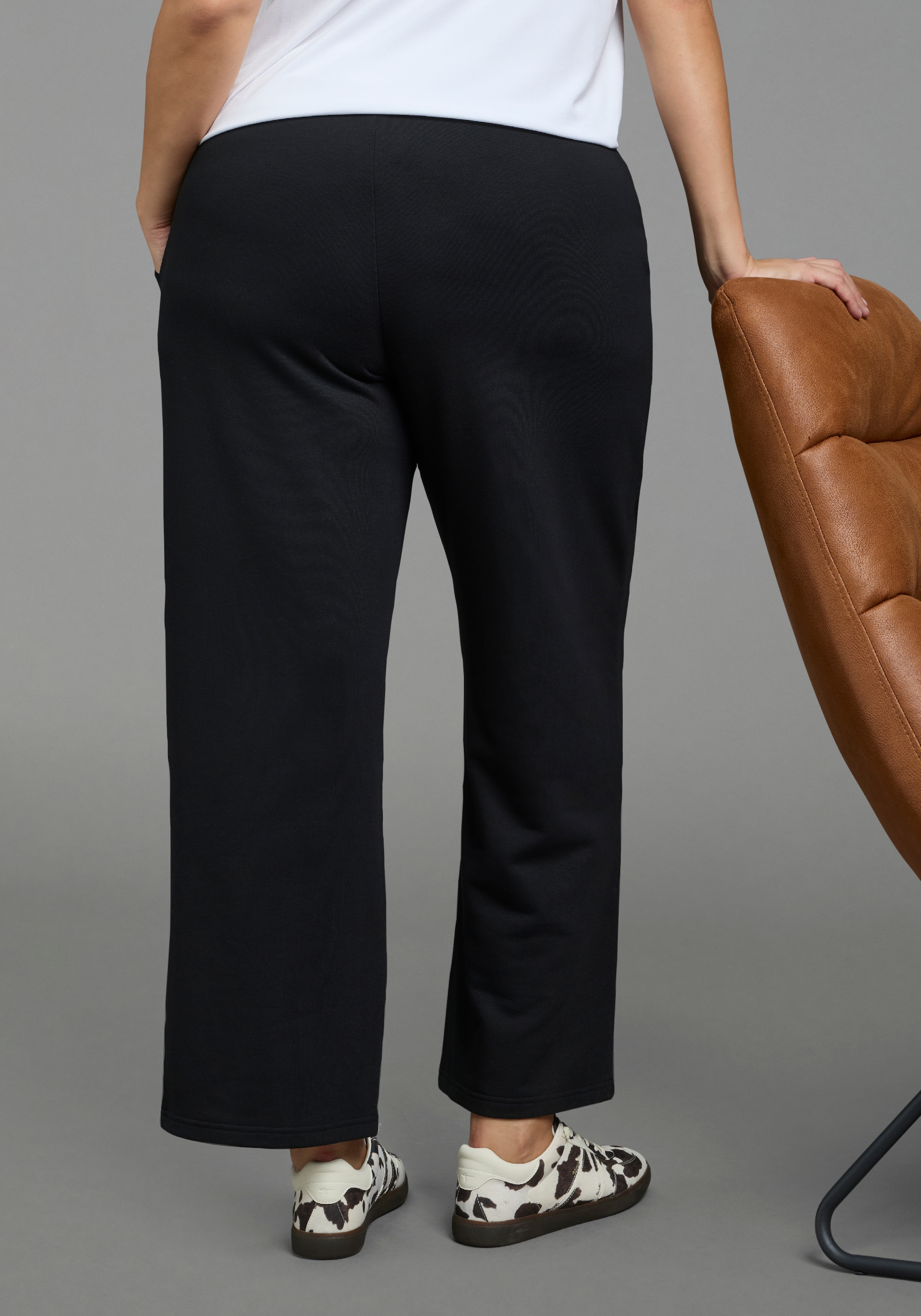 Laura Scott CURVE Jogginghose »Grosse Grössen«  mit lässiger Beinweite, ideal für Kurven