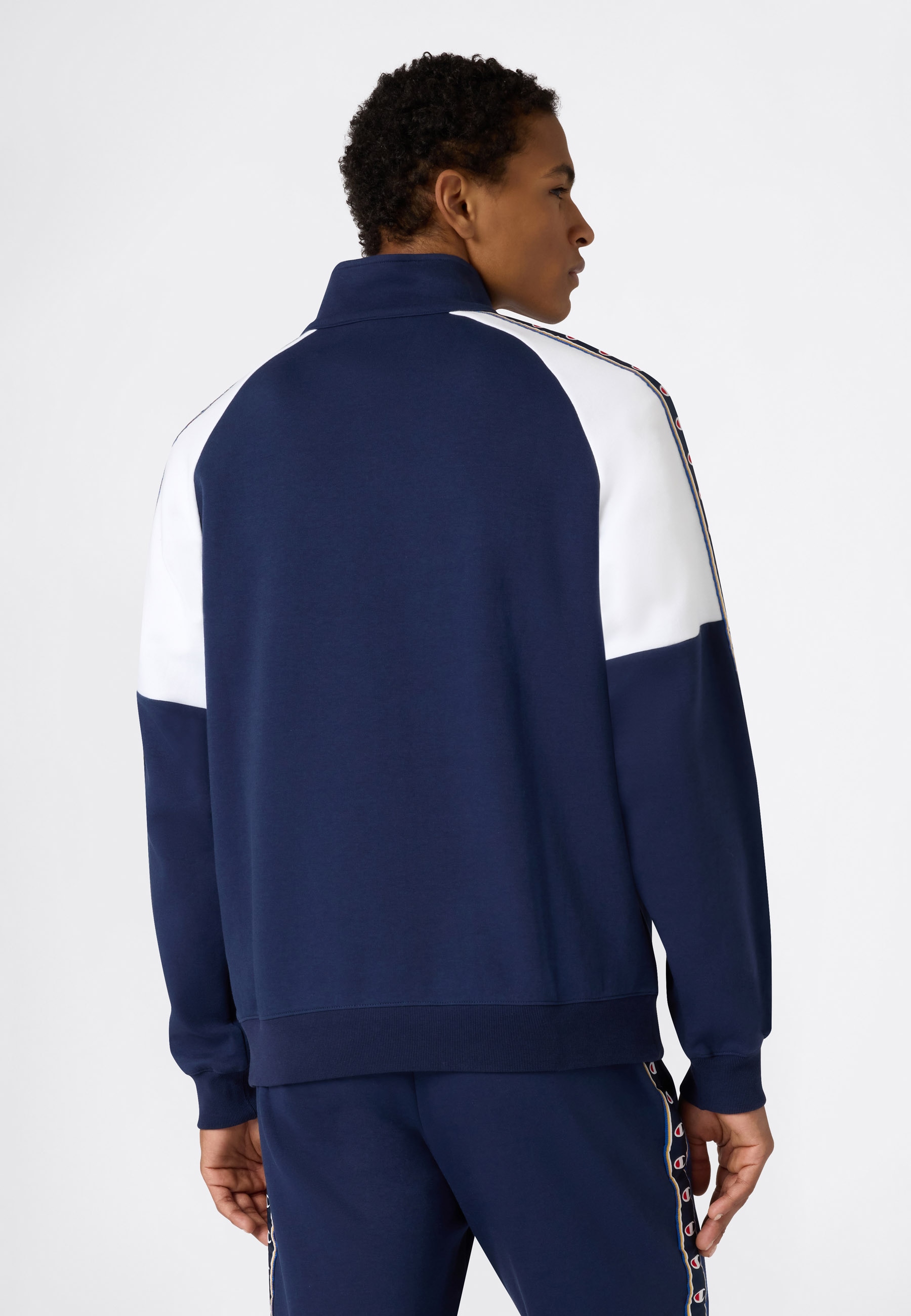 Champion Sweatshirt »Sports-inspired Interlock Half Zip Sweatshirt with Tape detailing«, 1 pièces komfortabler Schnitt, sportlicher Stil, Rundhalsausschnitt
