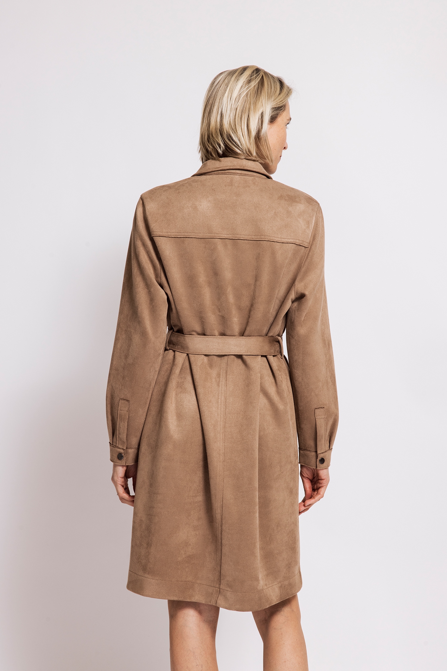 Zhrill Hemdblusenkleid »ADENI« aufgesetzte Taschen Velours-Optik, unifarben, mit Bindegürtel