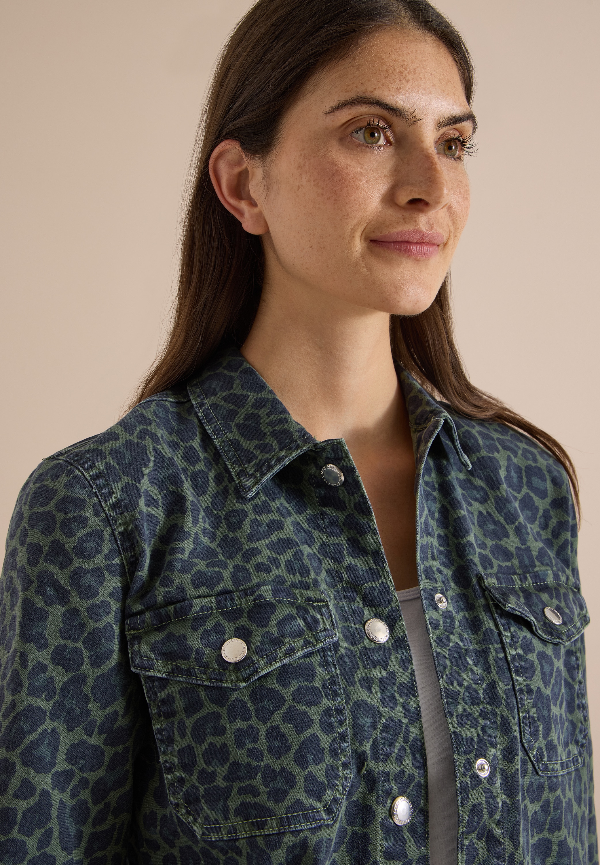 Cecil Veste chemise sans capuche veste en jean imprimée avec motif animalier