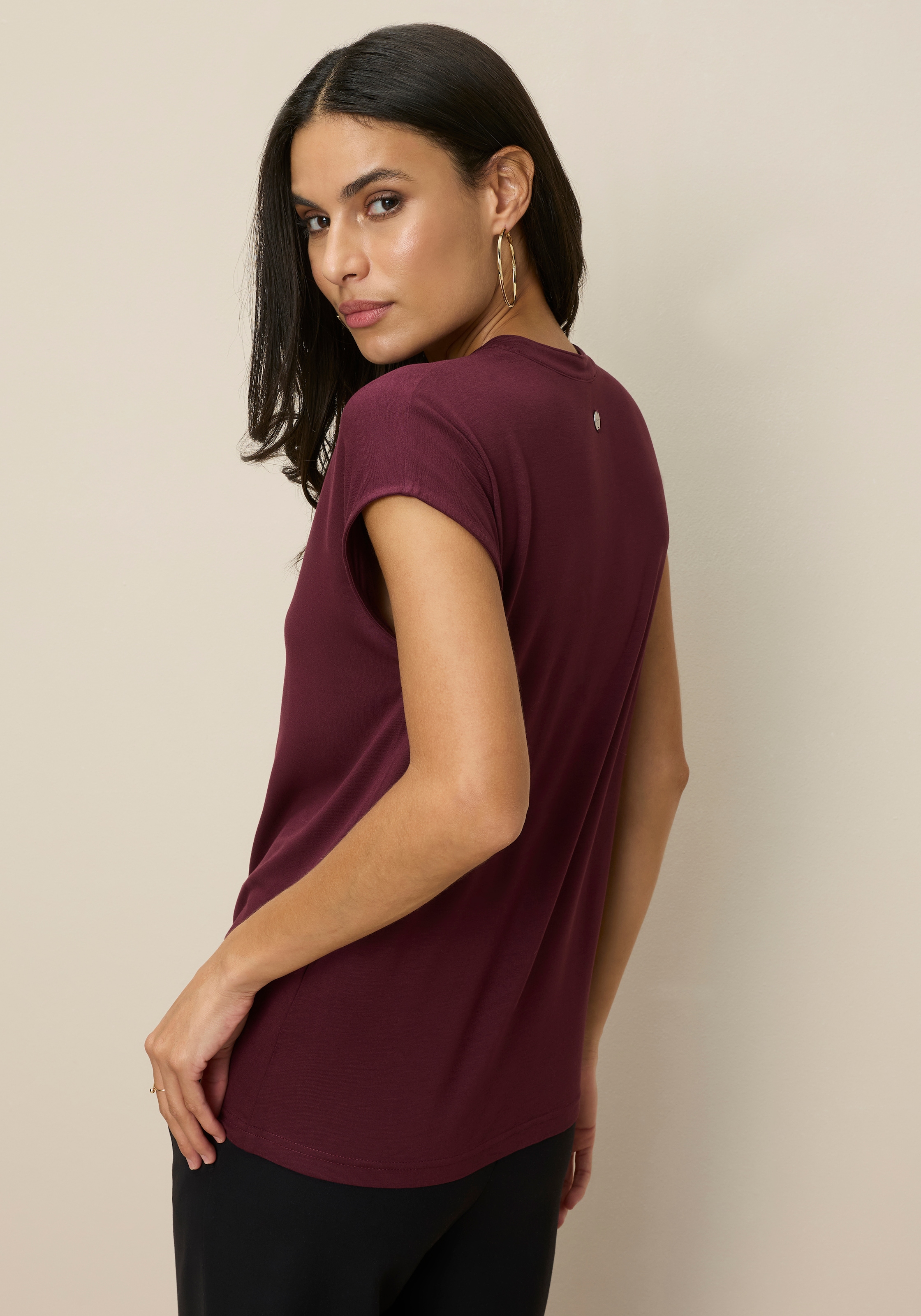 Tamaris T-shirt à manches courtes mit Knopfleiste und Stehkragen, elastisches Material