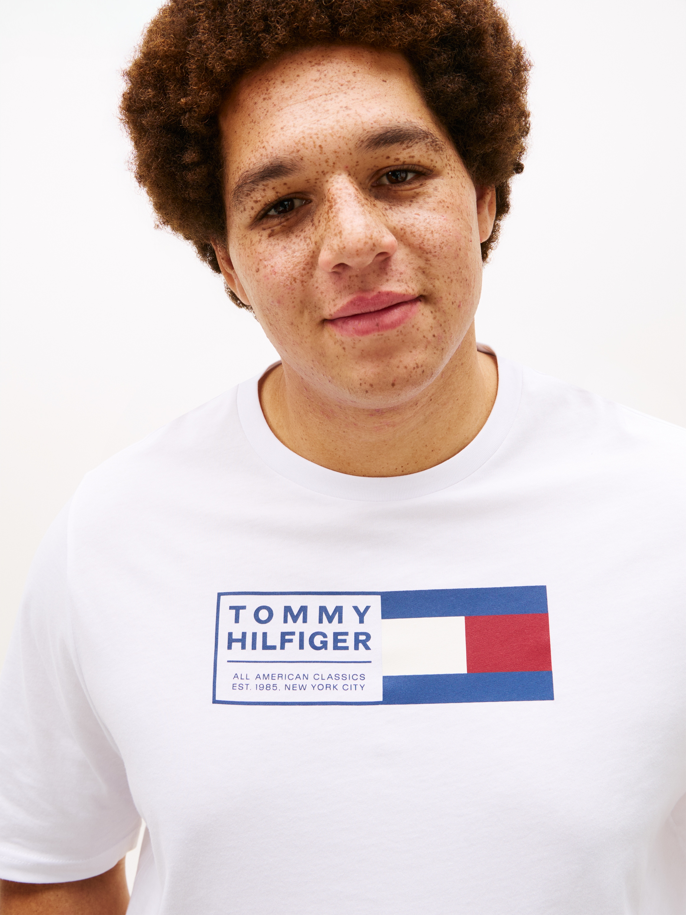 Tommy Hilfiger Big & Tall T-Shirt »BRAND LOVE TEXT« Regular fit für grosse Grössen