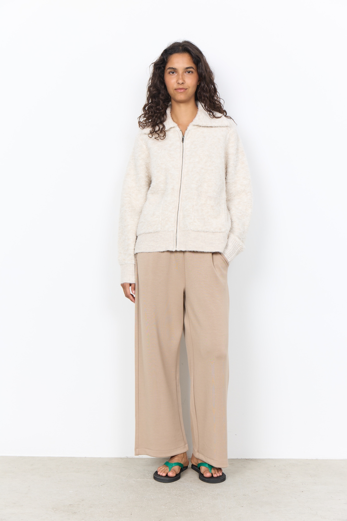 soyaconcept Veste en tricot »SC-VENCHE 4« Materialmix, mit Kragen und Reissverschluss, Eingrifftaschen