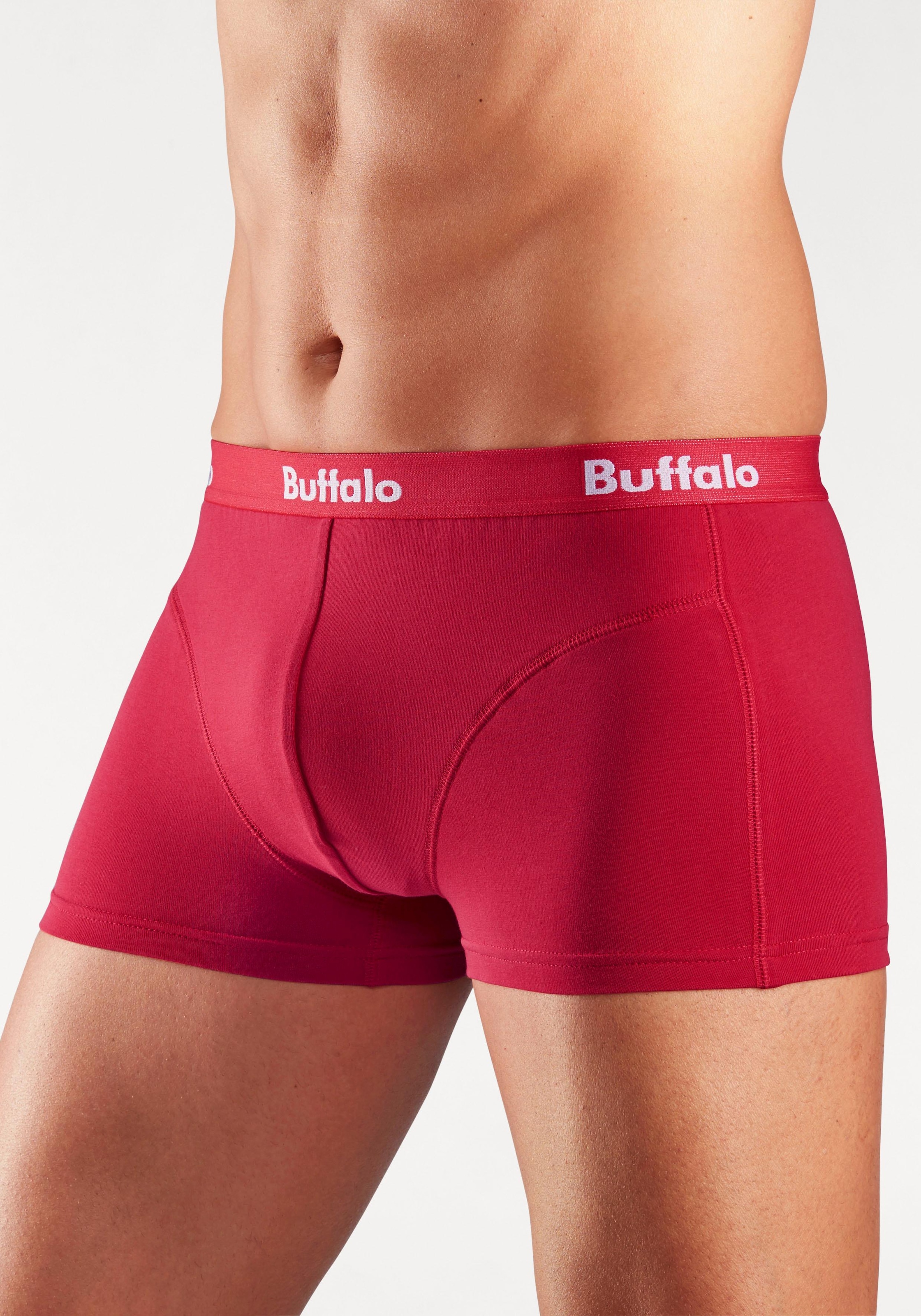 Buffalo Boxershorts, (Packung, 3 St.), in Hipster-Form mit Overlock-Nähten vorn