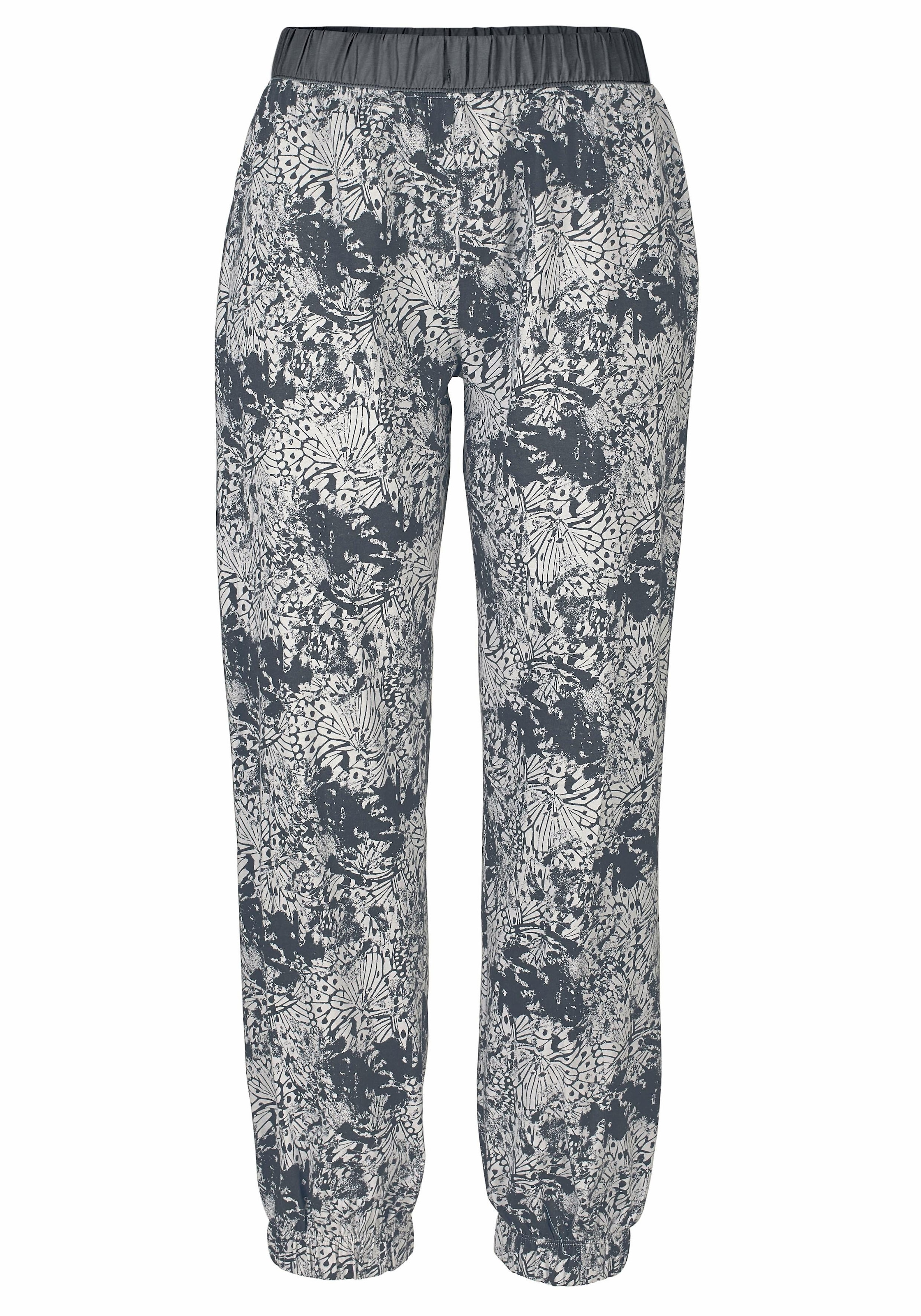 Buffalo Pyjama, (2 tlg.), mit gemusterter Hose und passendem Langarmshirt