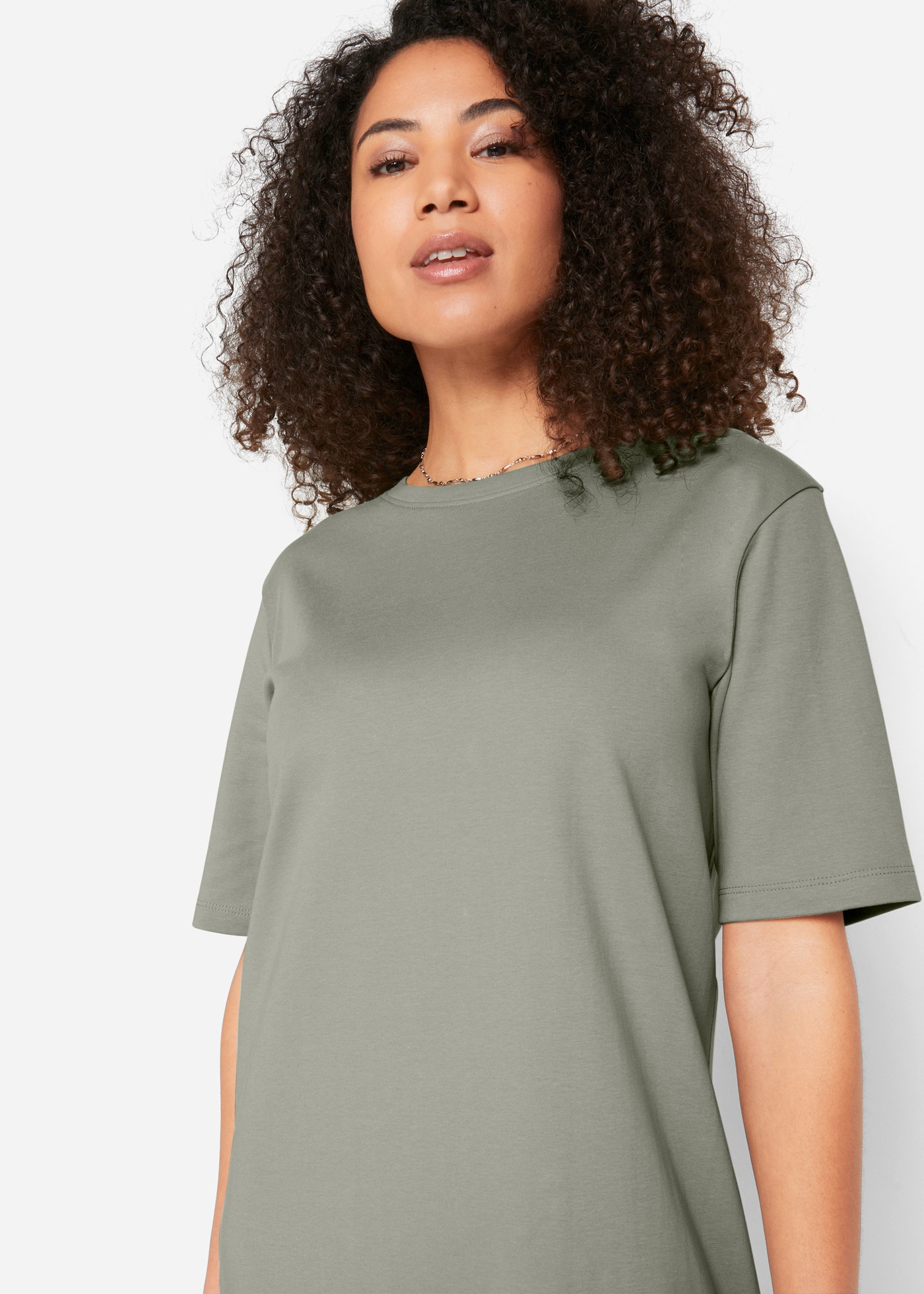 bonprix Shirtkleid »Oversize-T-Shirtkleid aus reiner Baumwolle (2er Pack)« Packung, 2 Stk. tlg. für Alltag, mit Rundhalsausschnitt, Kurzarm, Oversize Passform