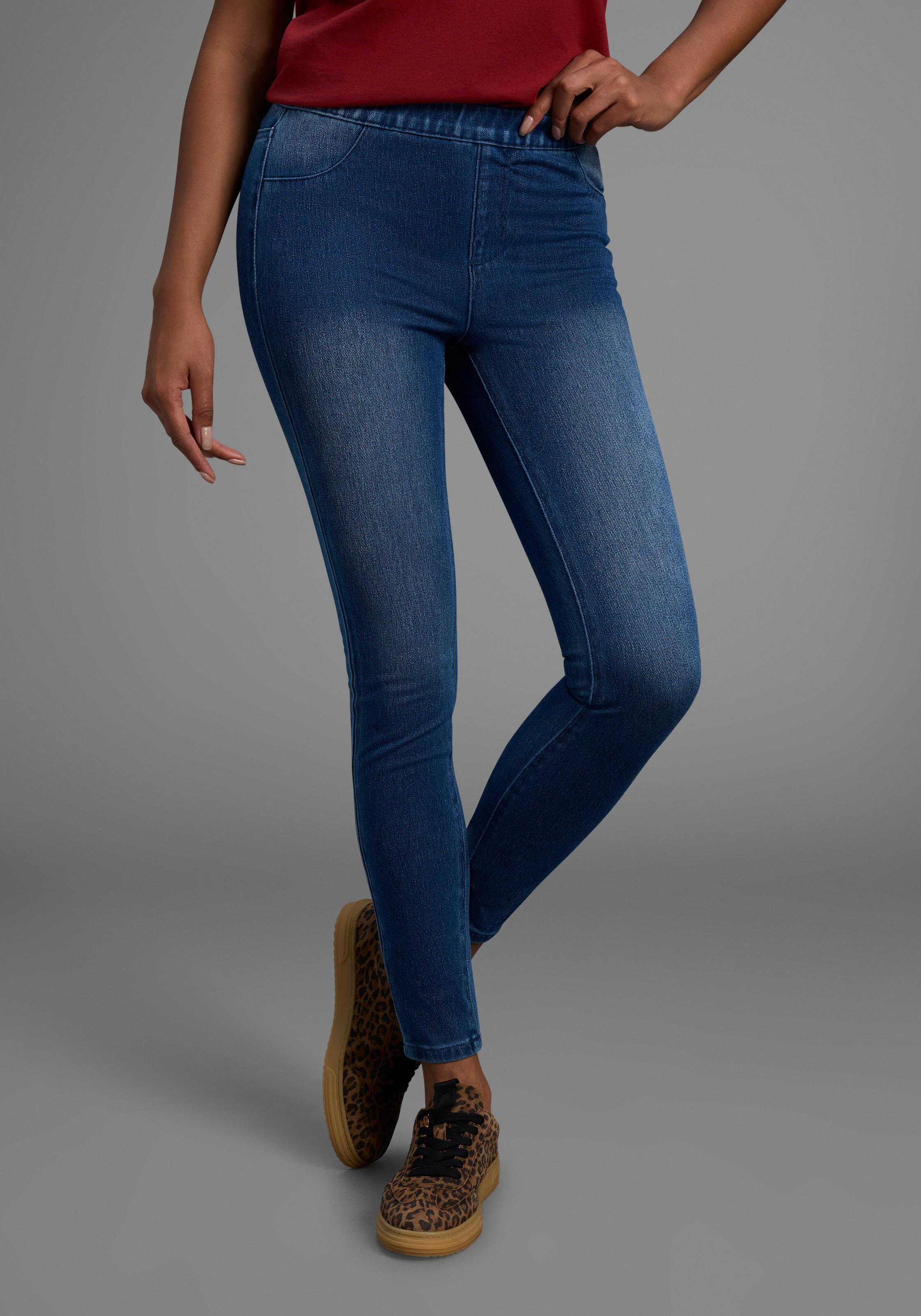 Image of Arizona Jogg Pants "High Waist" extra-eng geschnitten, knöchellange Beinform, hoher Bund