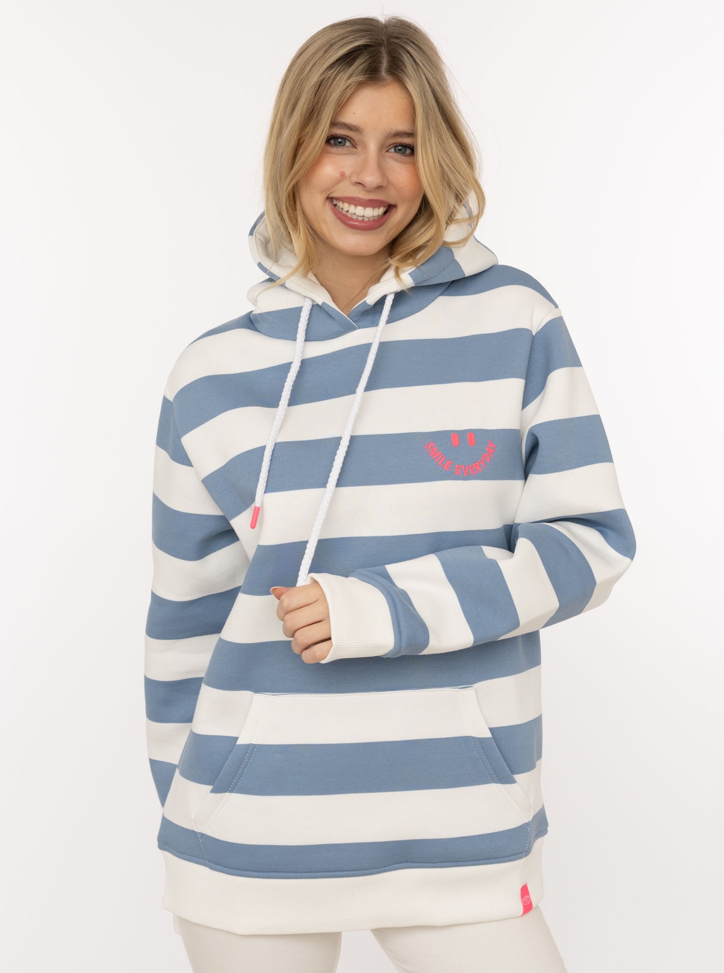Image of Zwillingsherz Hoodie ""Streifen Smile Everyday"", Blockstreifen, pinke Stickerei, Kängurutasche, Kapuze