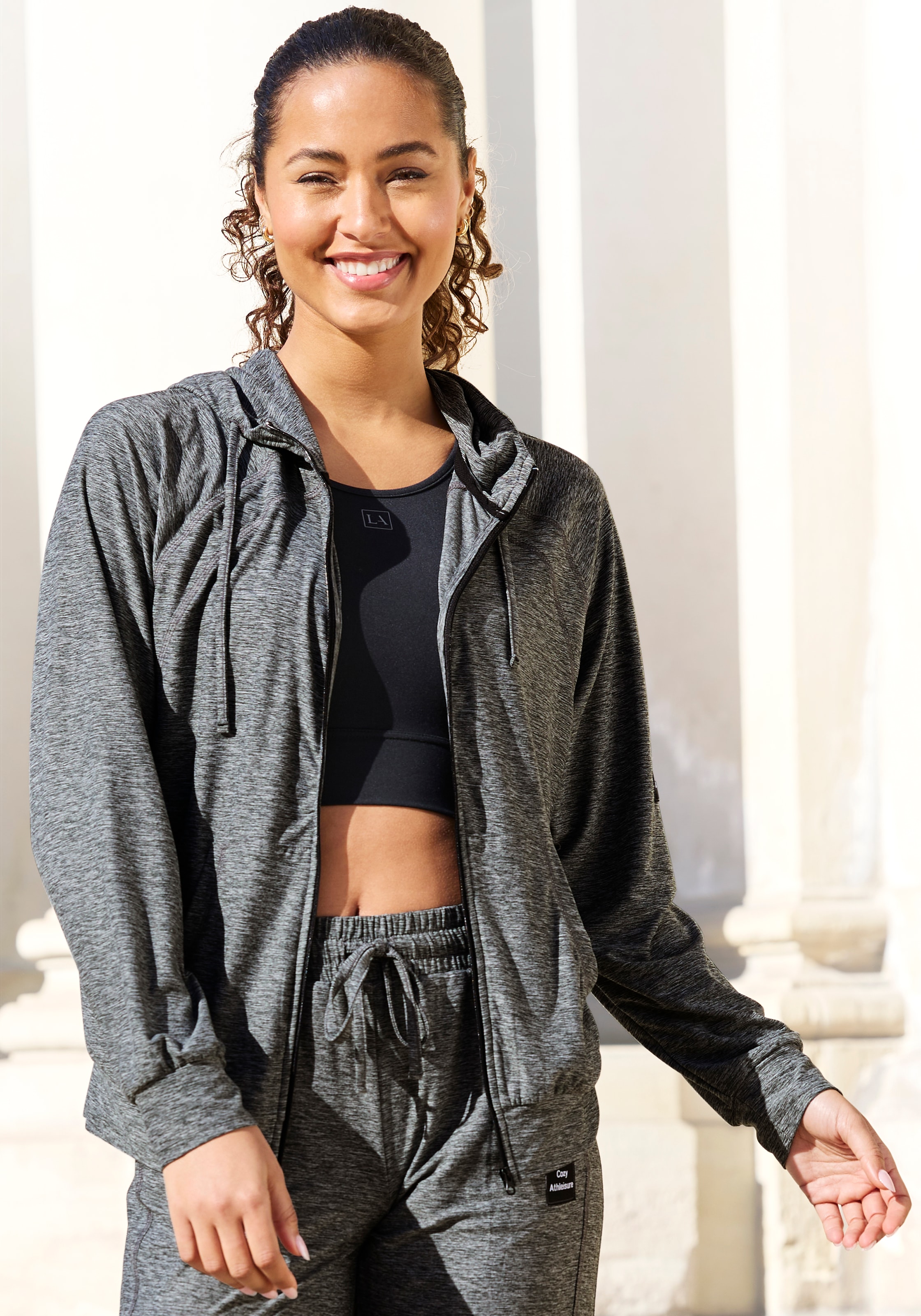 Vivance active Sweat à capuche fonctionnel mit Teilungsnähten und geteilte Kängurutasche