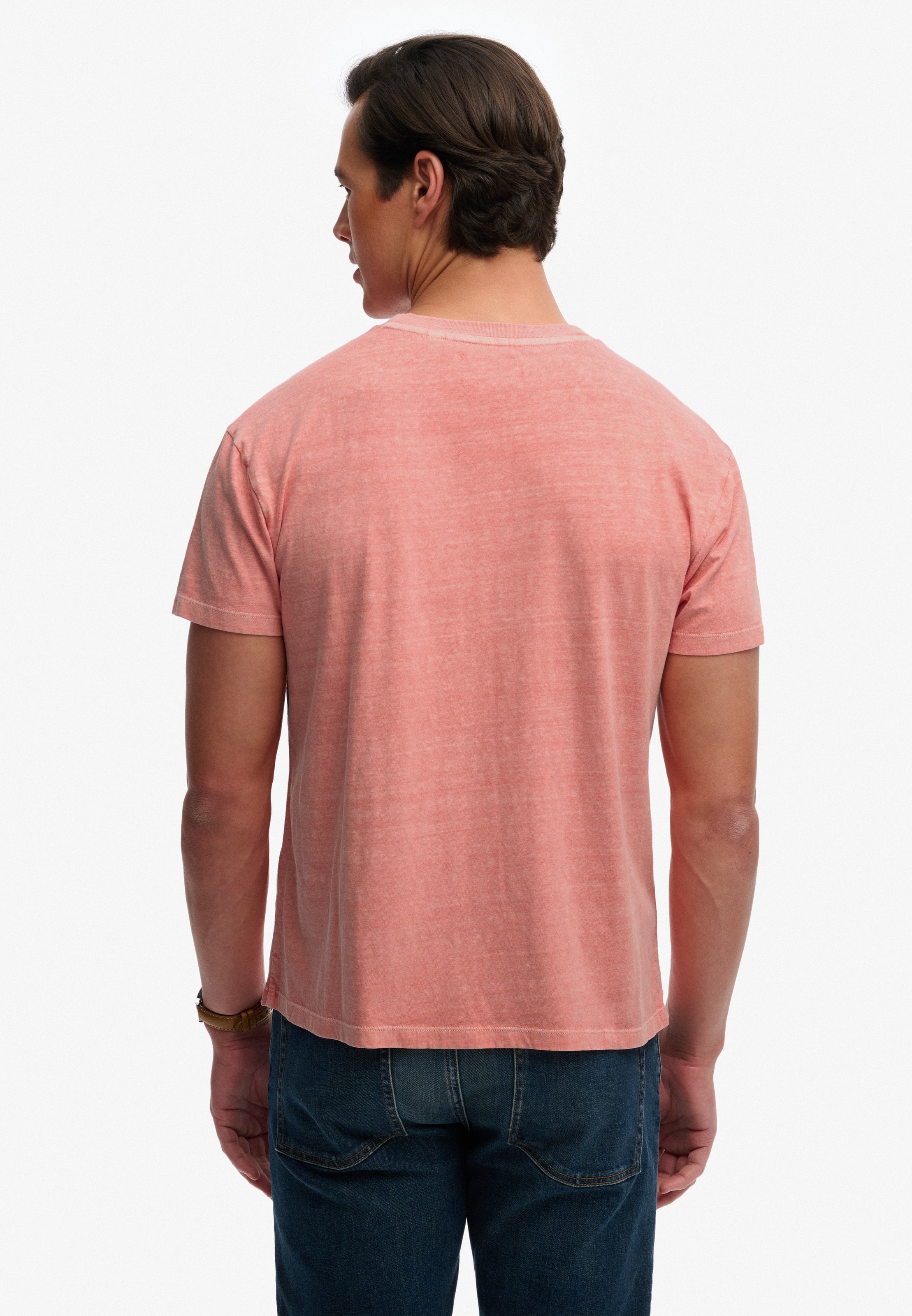 Superdry Rundhalsshirt »COTTON CLASSIC LINEN PKT TEE« Baumwollmischung, relaxed fit aus luftig leichtem Baumwoll-Leinen-Mix