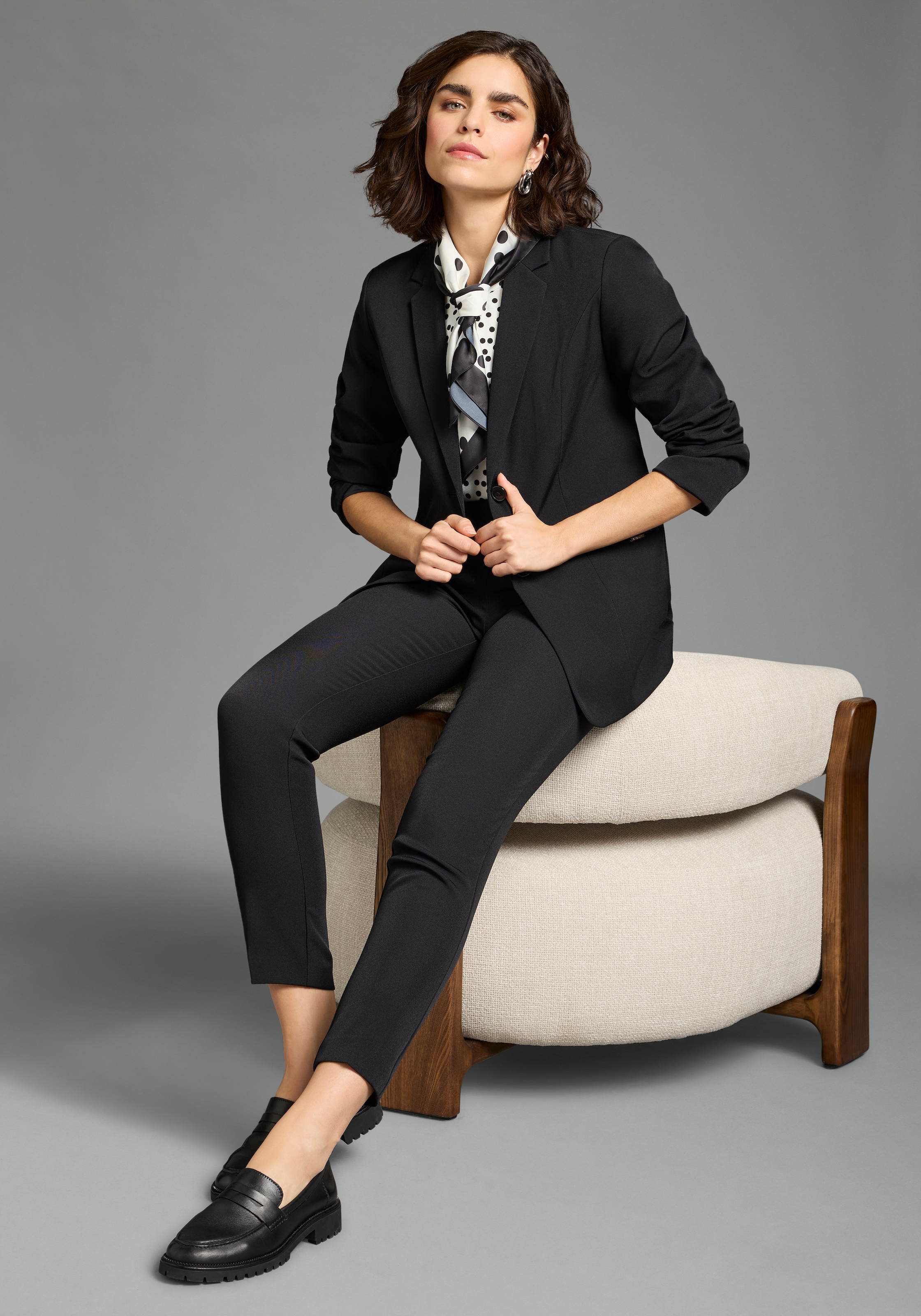 Laura Scott Hosenanzug Set, Blazer + Hose, 2 tlg. tlg. figurbetont als passendes Set
