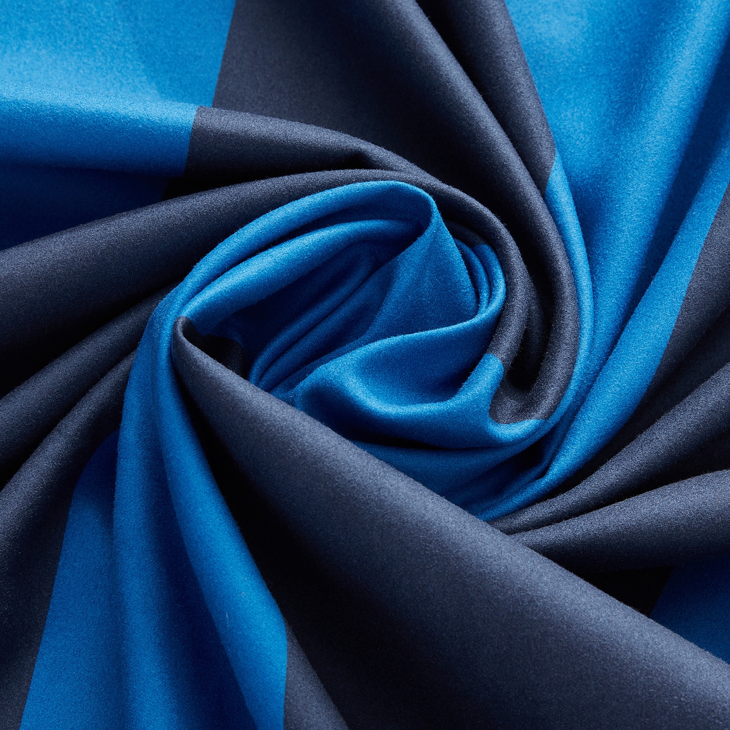 Reebok Sporthandtuch aus Frotteevelours