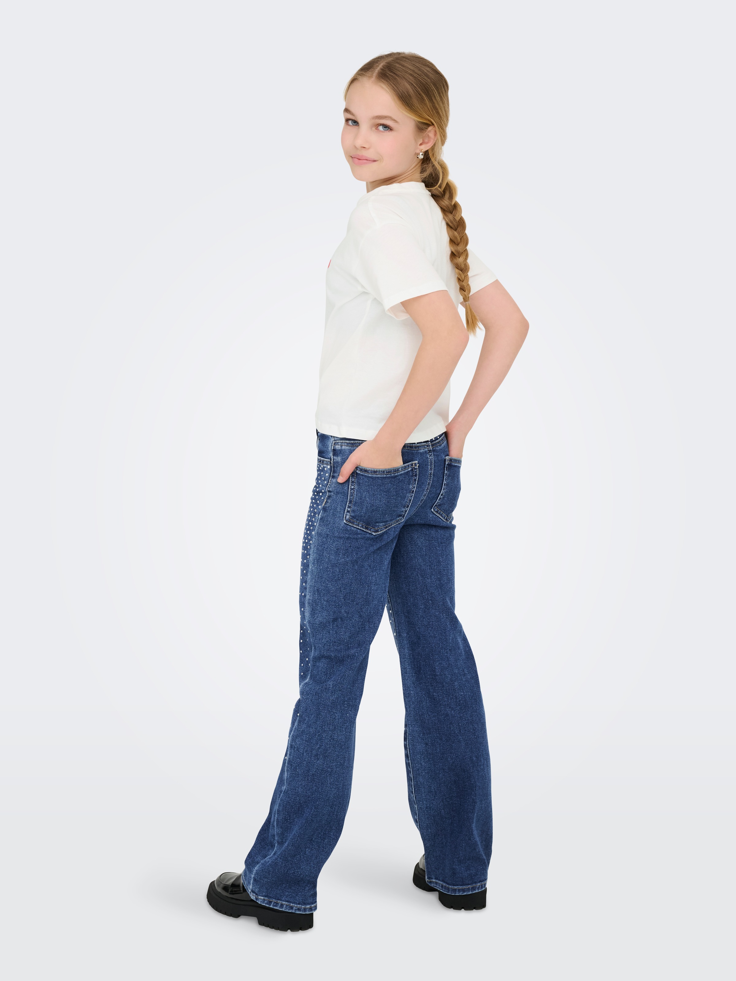 KIDS ONLY T-shirt à manches courtes »KOGMAIKEN LIFE CROPHEART SS TOP JRS NOOS« mit kleinem Herzchenmotiv auf der Brust