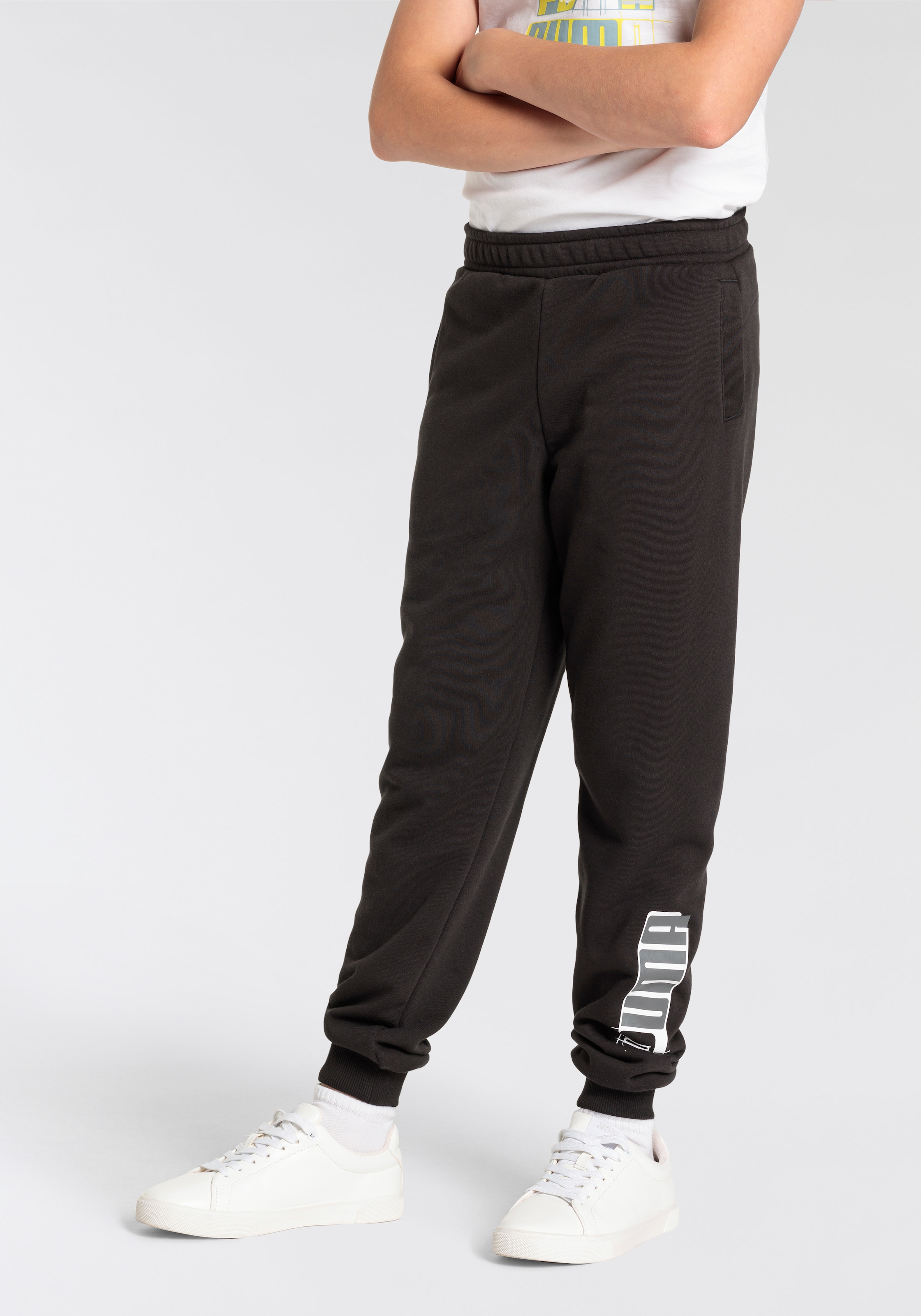 Image of PUMA Jogginghose "ESS+ LOGO LAB SWEATPANTS TR CL B" Regular Fit, für Jugendliche, sportlicher Stil, mit Eingrifftaschen