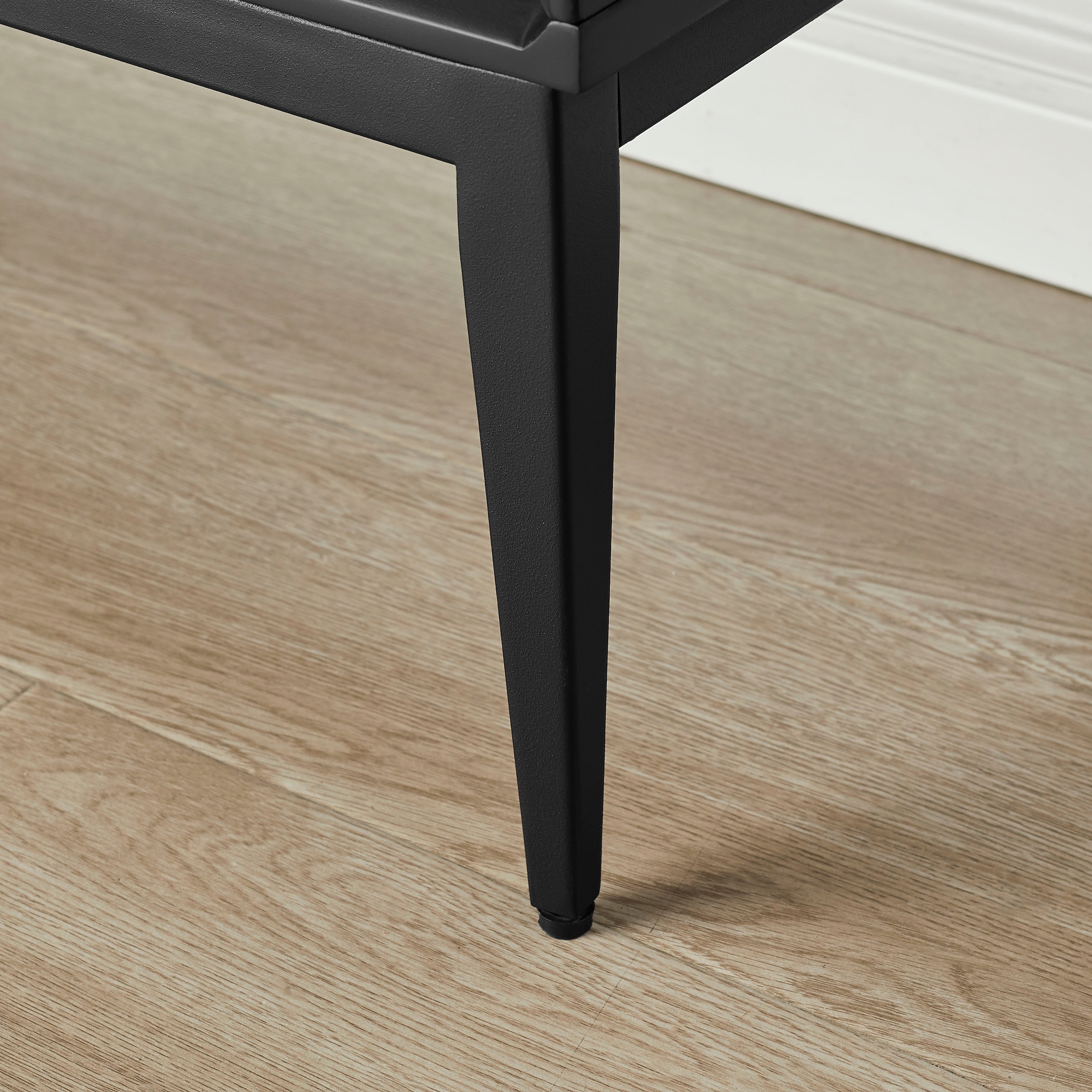 Leonique TV-Board »Lavisha« FSC-zertifiziertes Holz kombiniert Melamin, verchromten Metallgriffen