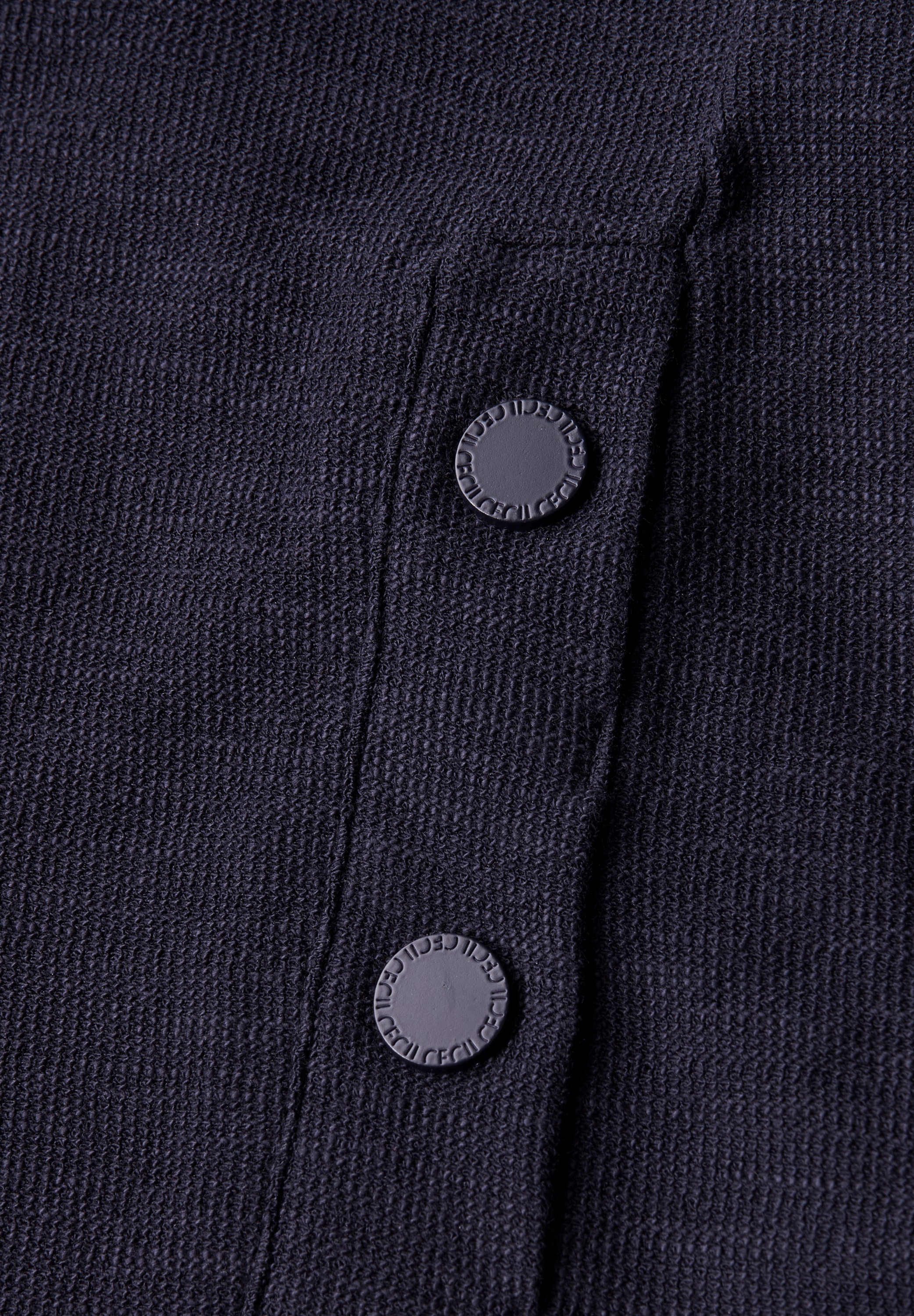 Cecil Rundhalsshirt, mit seitlichen Knopfdetails