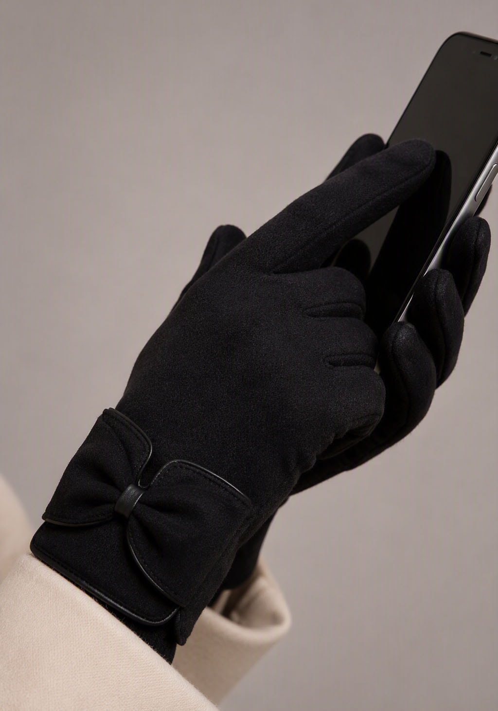 Image of Laura Scott Fleecehandschuhe "Touch-Screen Funktion" mit Ton in Ton Schleifen- und PU-Piping - NEW