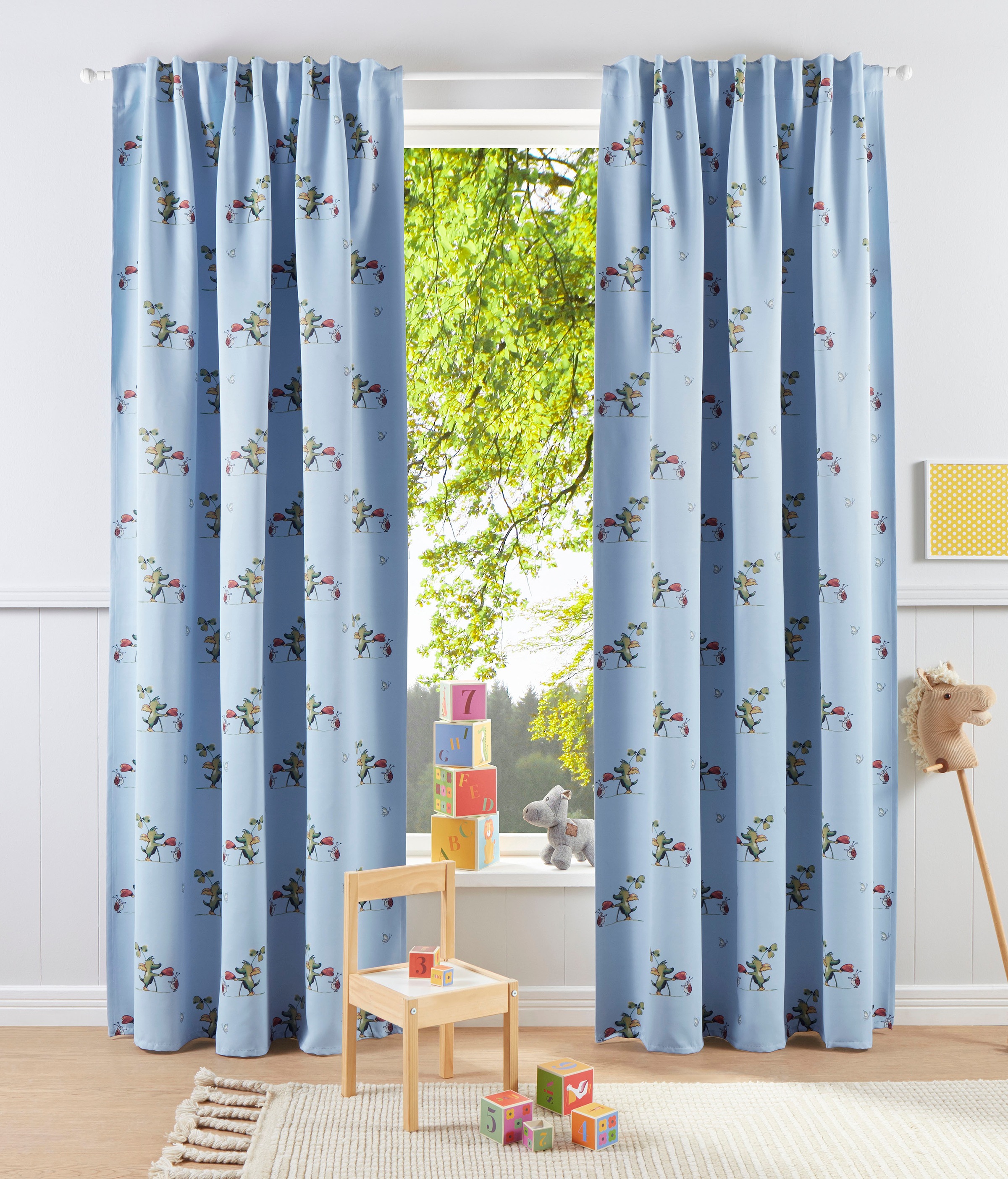 Image of Lüttenhütt Vorhang »TABALUGA«, (1 St.), Kindergardine Tabaluga powered by Lüttenhütt, bedruckt, blickdicht, verschiedene Grössen bei Ackermann Versand Schweiz