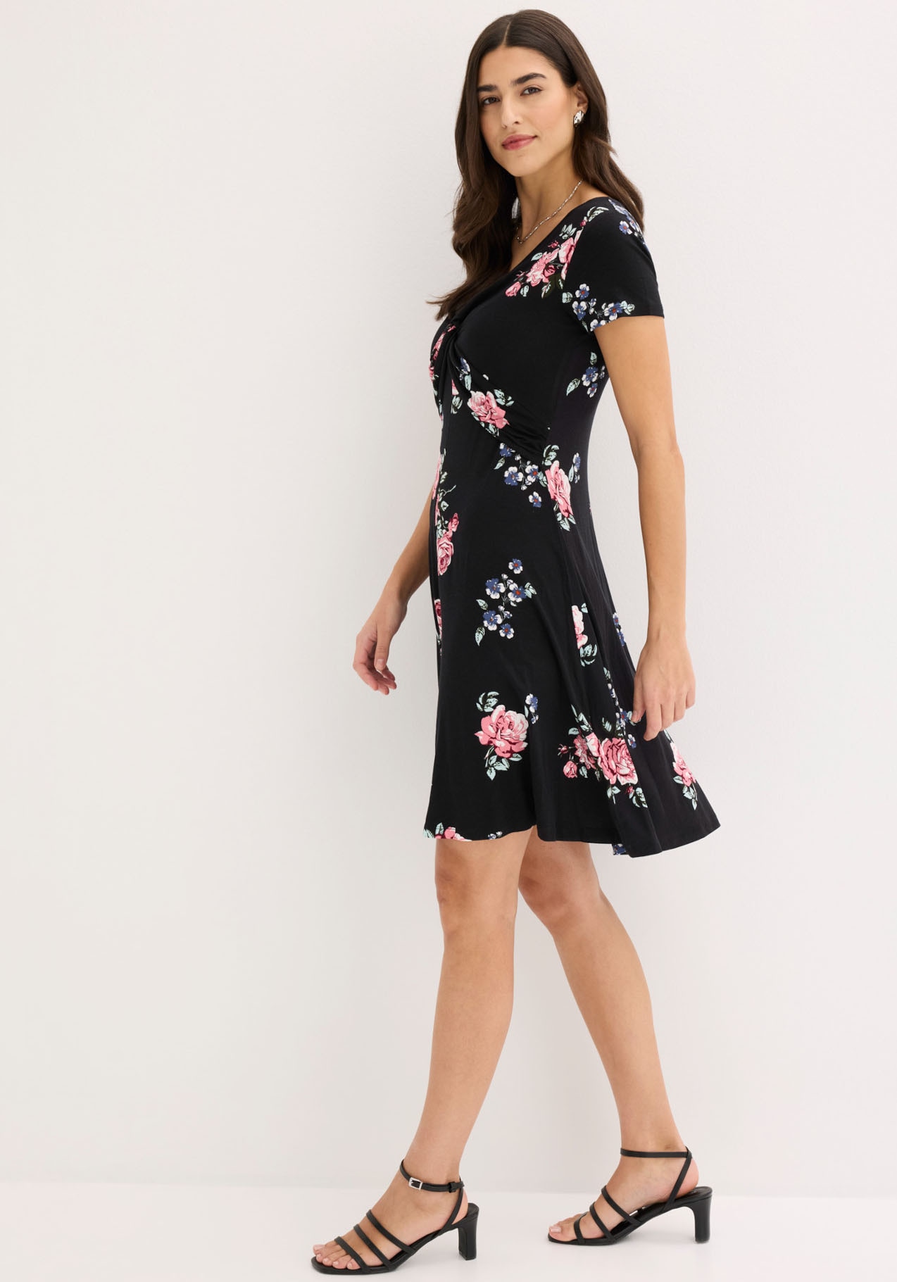 bonprix Jerseykleid für warme Tage, aus Viskose und Elasthan, ausgestellte Passform