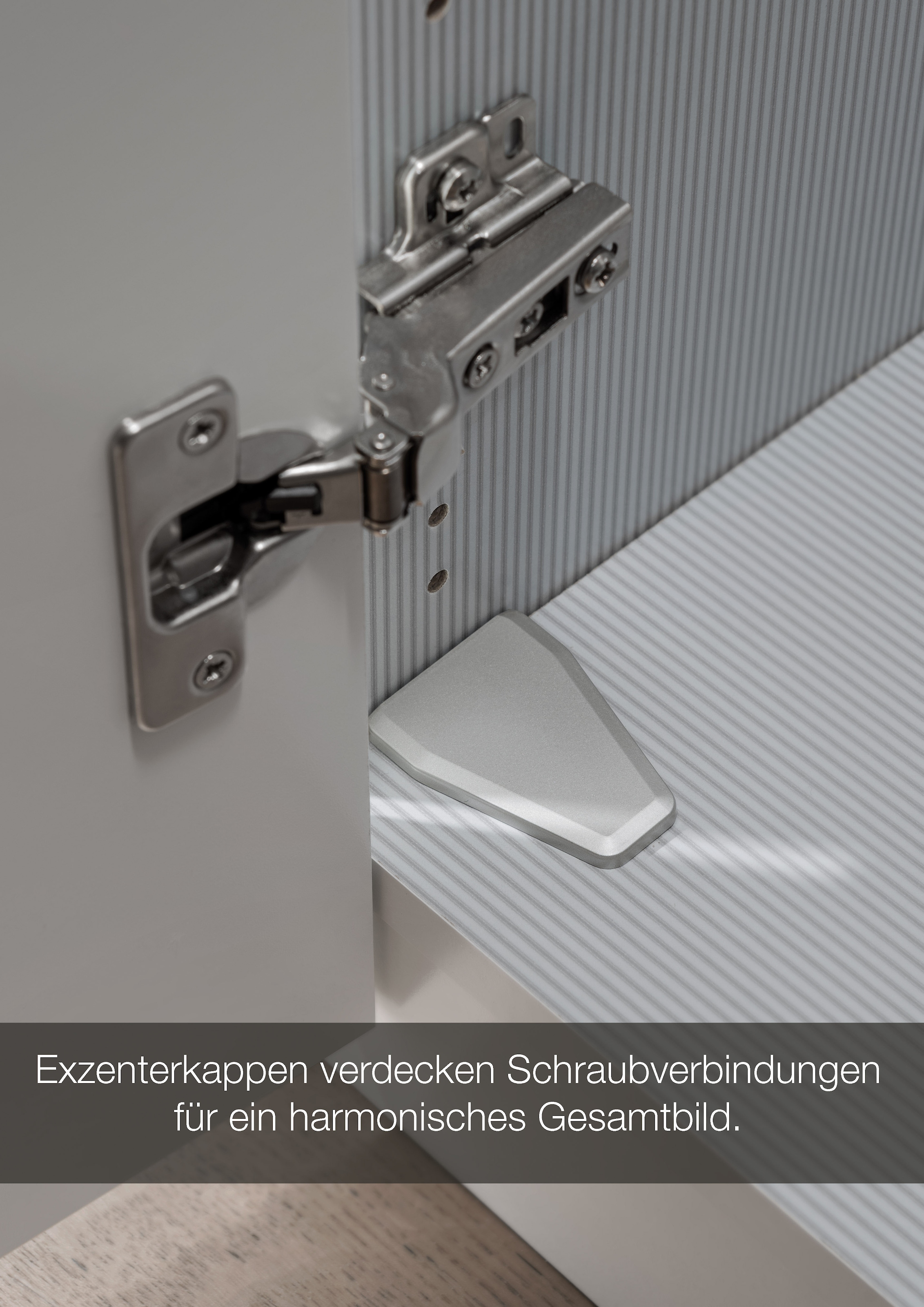 Musterring Armoires à vêtements »San Diego, Kleiderschrank, Schrank, Garderobe, mit Glastüren« 1 cuis tlg. 3 portes (amorties), 4 étagères, 2 tringles à vêtements, poignées chromées