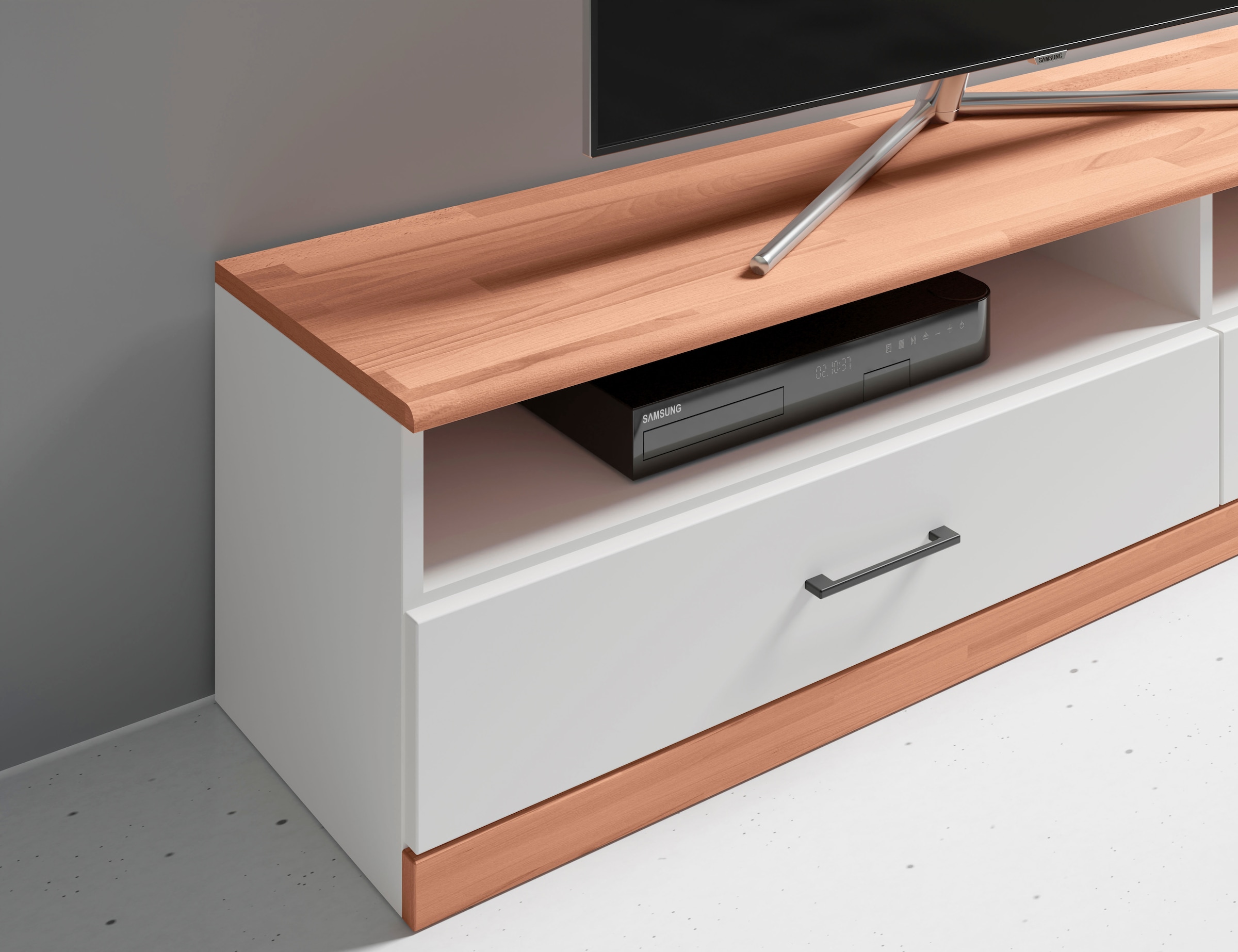 Home affaire Lowboard »Ribe,140cm breit,38cm hoch mit 2 Klappen«, Oberplatte Kernbuche massiv,schwarze Metall Griffe