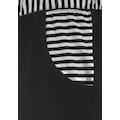 H.I.S Capri-Pyjama, mit geringeltem T-Shirt und legerer Hose