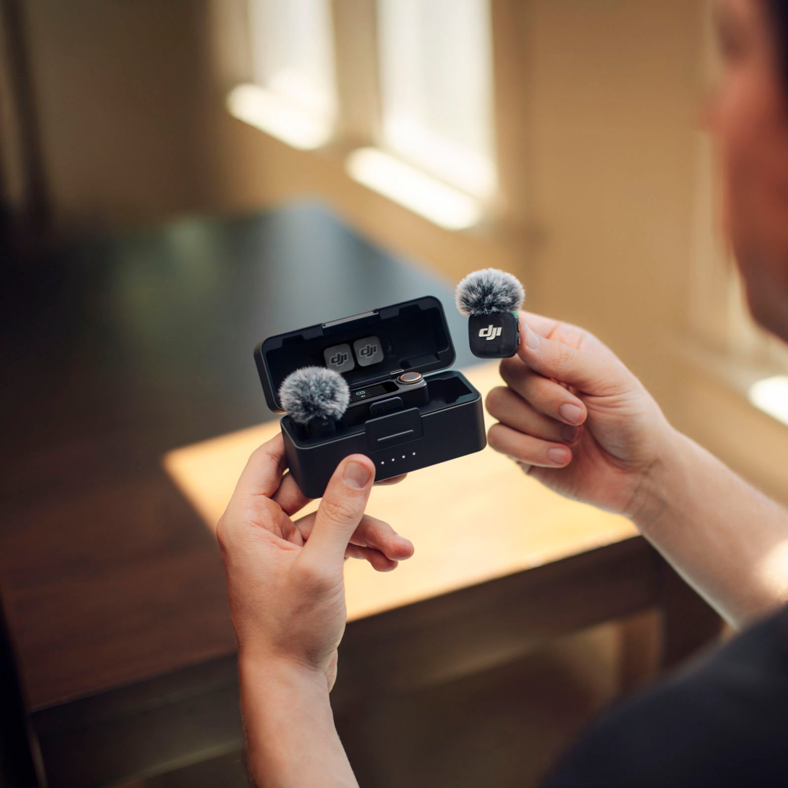 DJI Microphone »Mic 3 (2 Sender + 1 Empfänger + Ladeschale)«