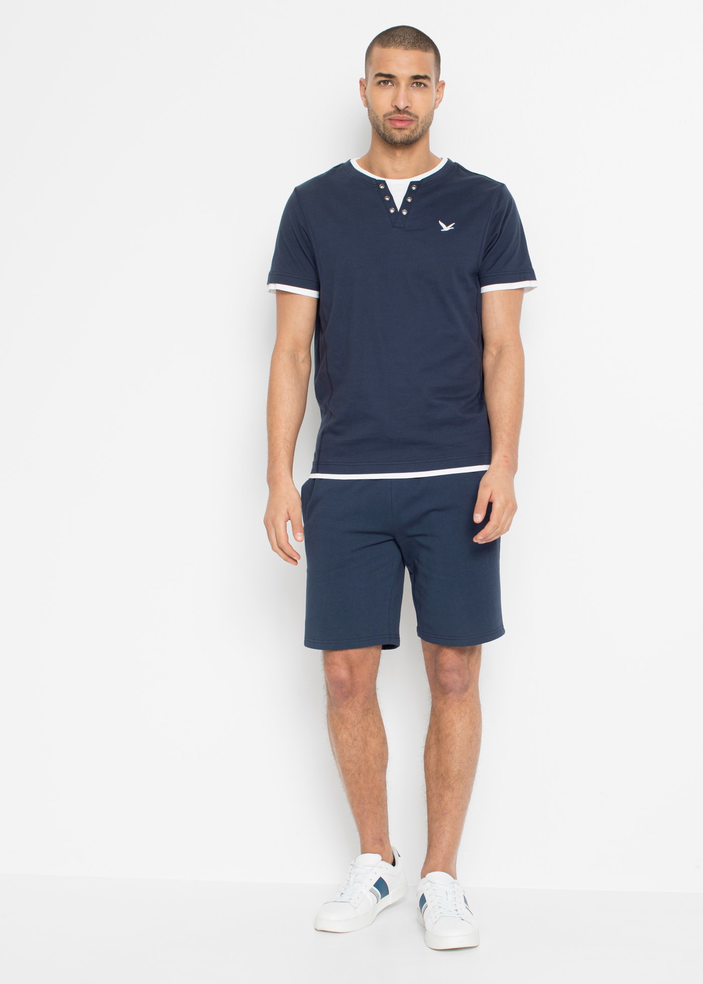 bonprix T-shirt 2 en 1 »2 in 1 Shirt, Kurzarm (2er Pack)« Packung, 2, 2 cuis cooler Lagen-Look im Henley-Stil