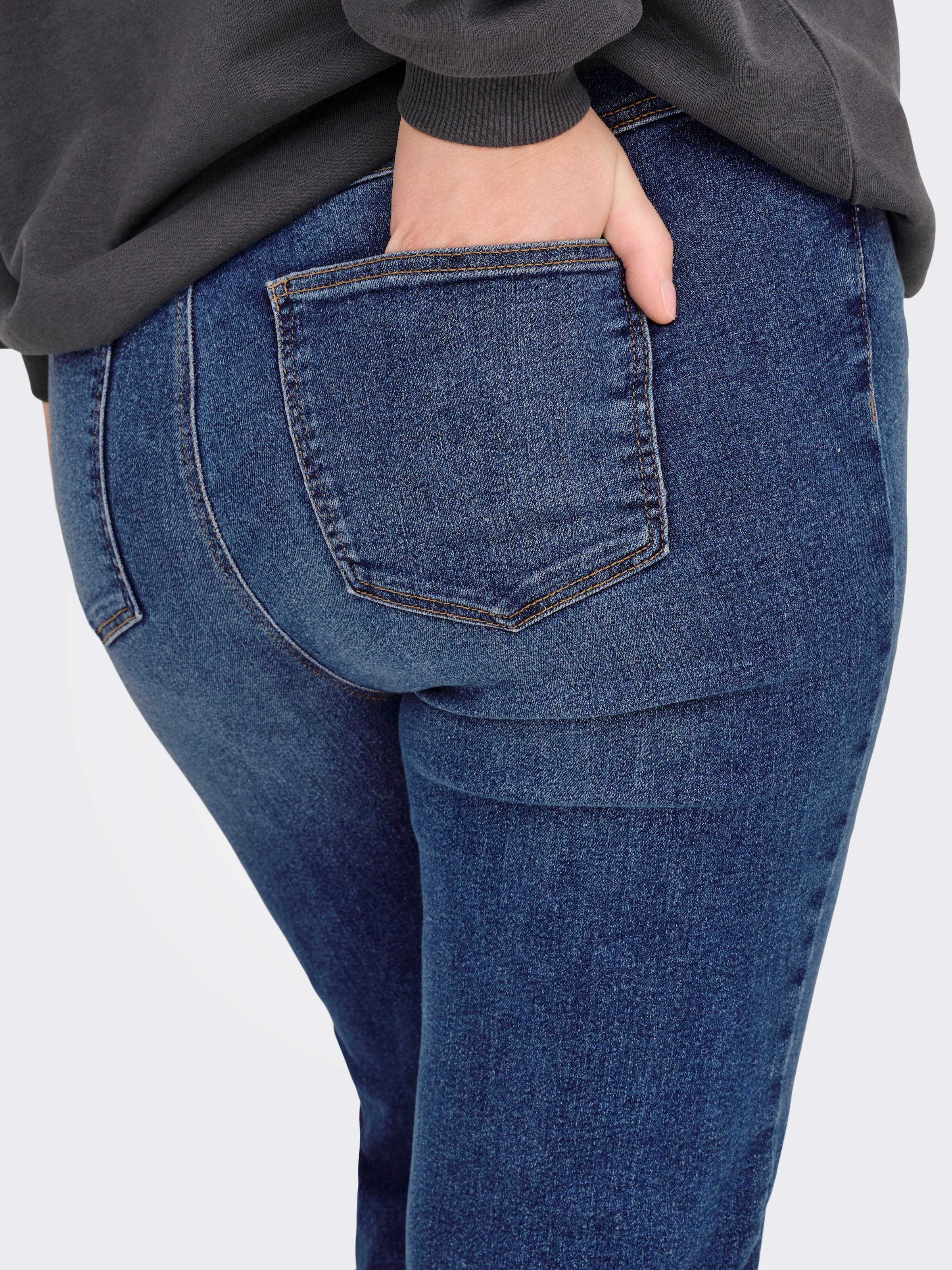 ONLY CARMAKOMA Jeans droit »CARCRUZ EX HW STRAIGHT DNM PIMBOX BF«