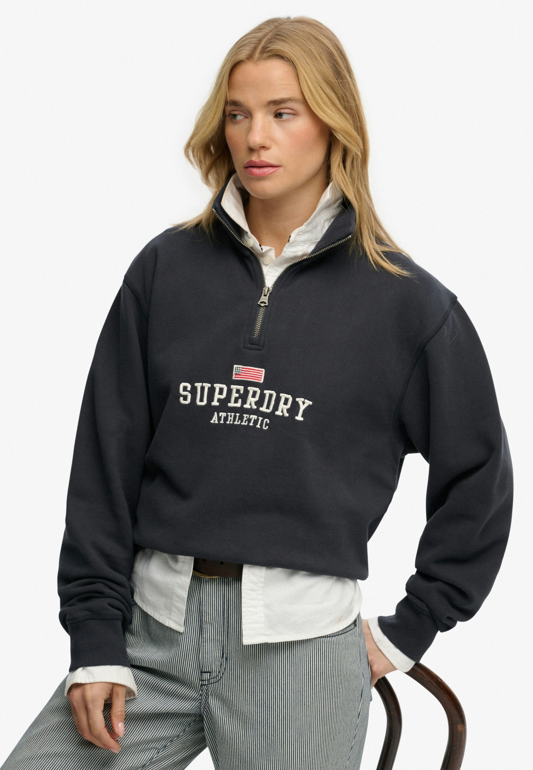 Superdry Sweatshirt »ATH ESS GRAPHIC HALF ZIP«
