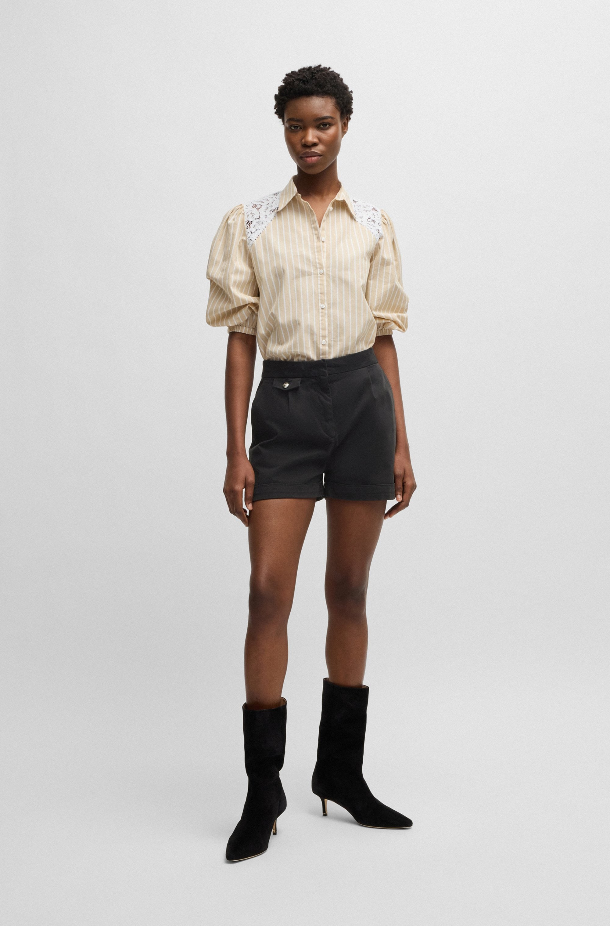 BOSS ORANGE Shorts »C_Taschi-D«, mit BOSS Metall Logo