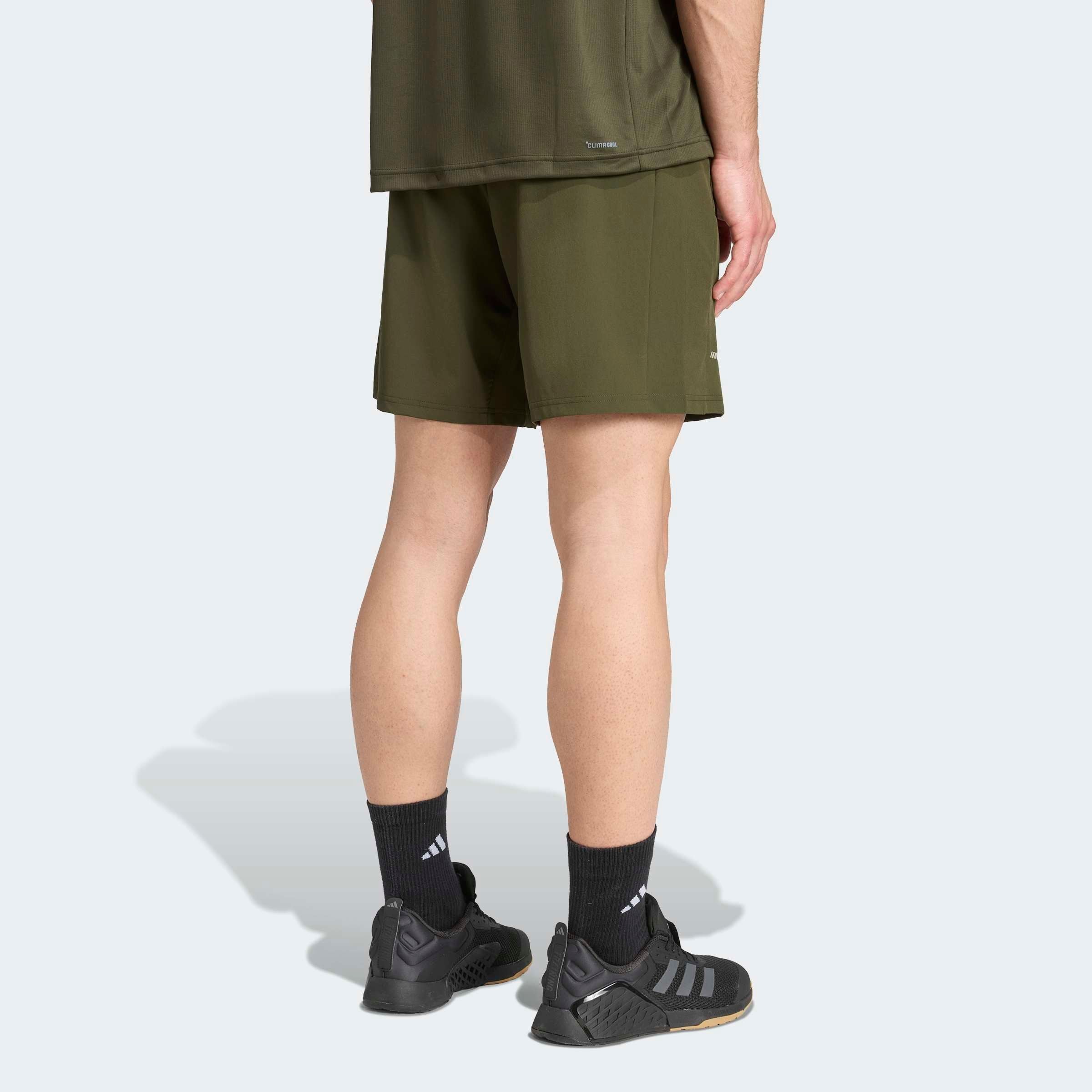 adidas Performance Short »TRAINING ESSENTIALS HOLIDAY PACK«  pour fitness et entraînement, aspect métallique, séchage rapide