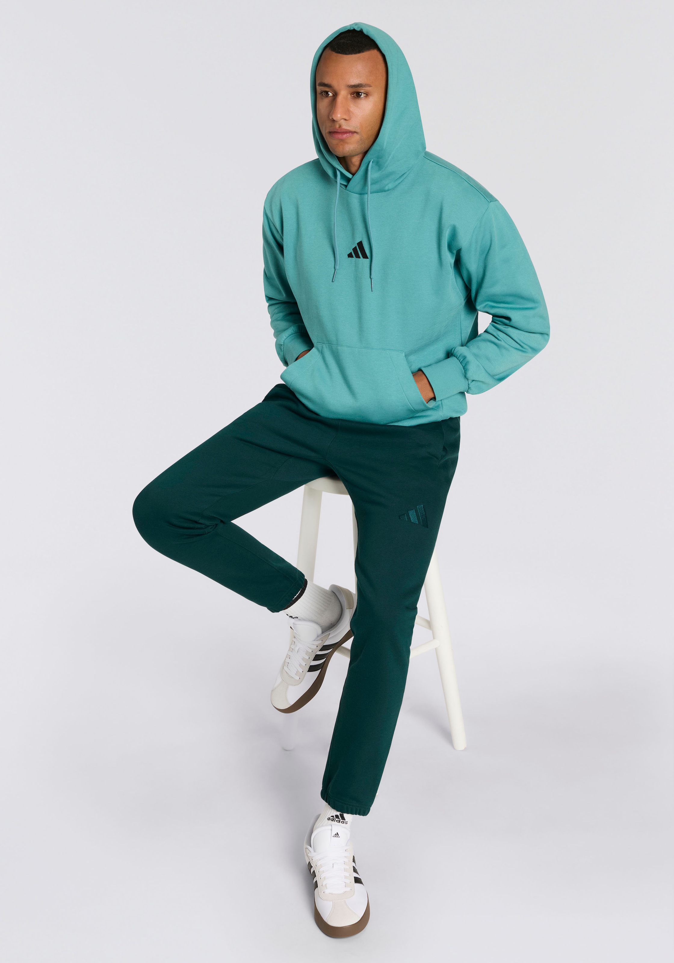 adidas Sportswear Kapuzensweatshirt »M FEELCOZY HD«
