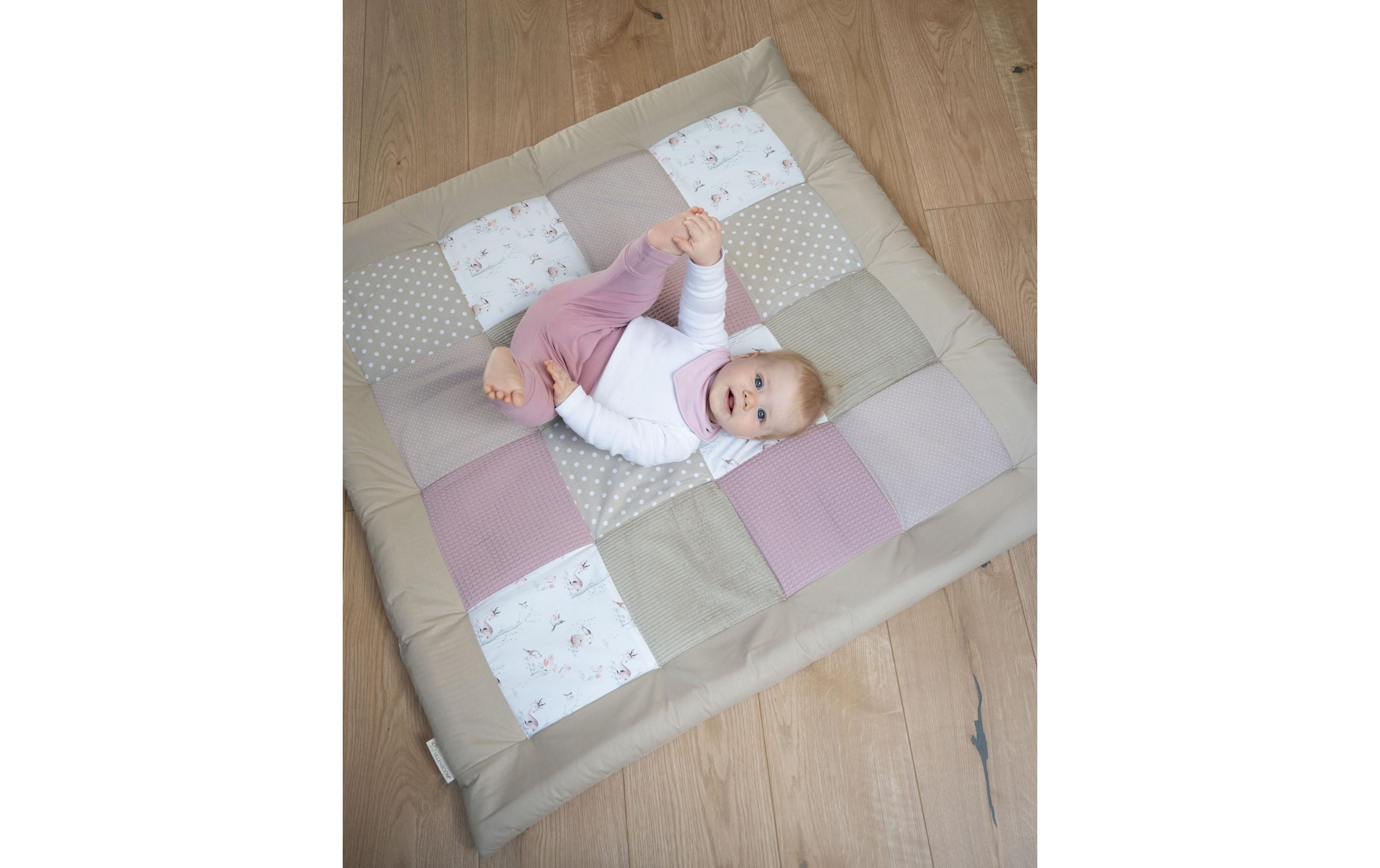 ULLENBOOM ® Tapis d'éveil »Märchenwald 140 x 140 cm«