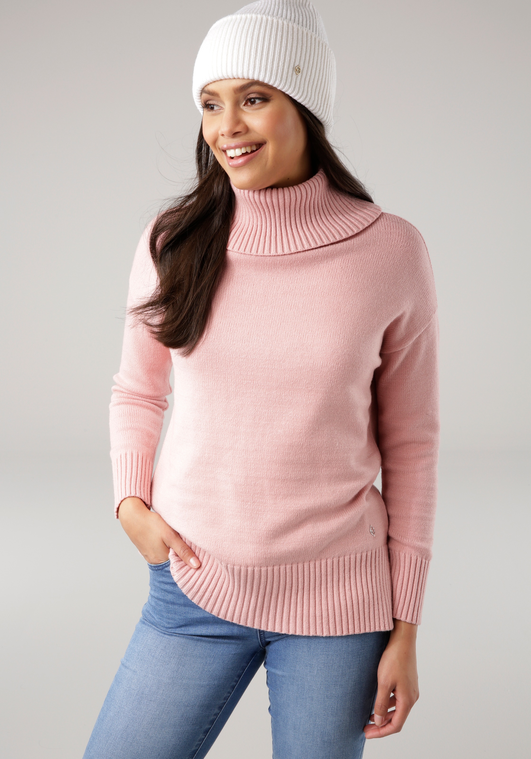 Image of Tamaris Strickpullover "aus weicher Viskosemischung" in lässiger Form mit seitlichen Schlitzen