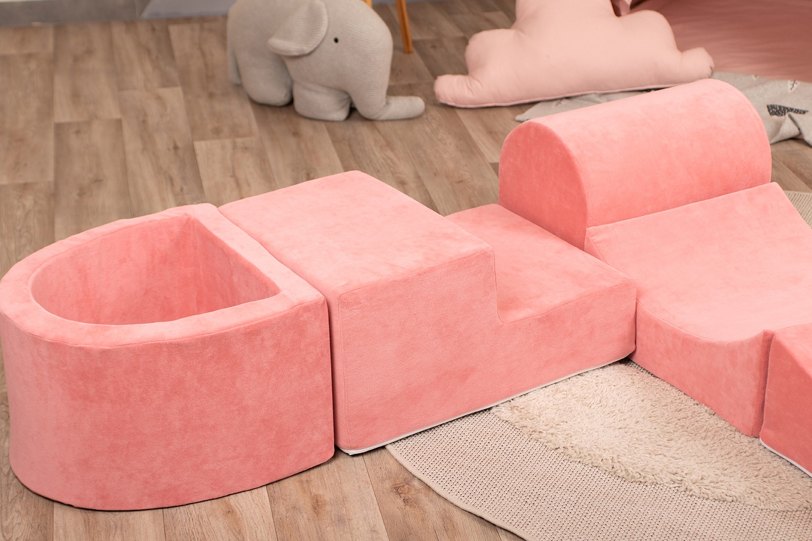 Knorrtoys® Bällebad »Soft, Pink«, (5 tlg.), mit Spielblöcken; Made in Europe